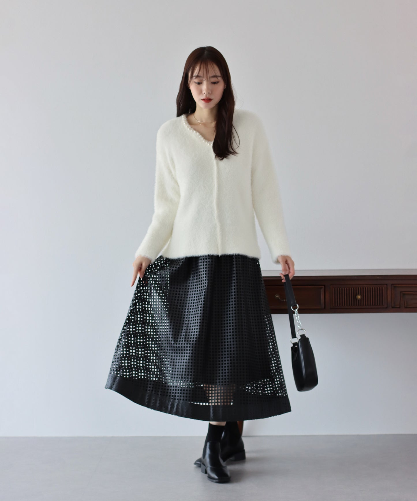 【SALE】パール付きシャギーニット