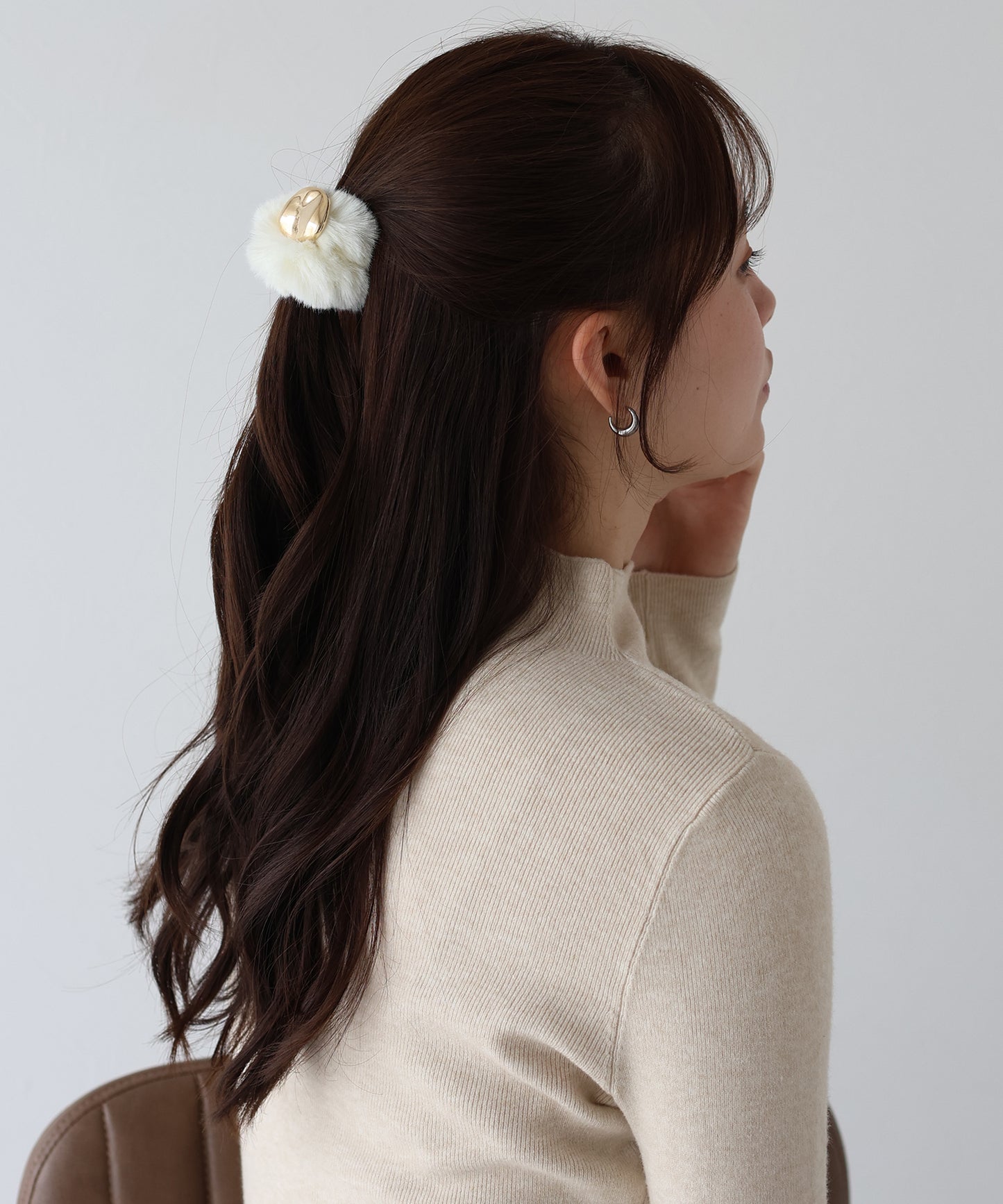 【早割5%OFF】メタルプレートファーシュシュ 【ネコポス】