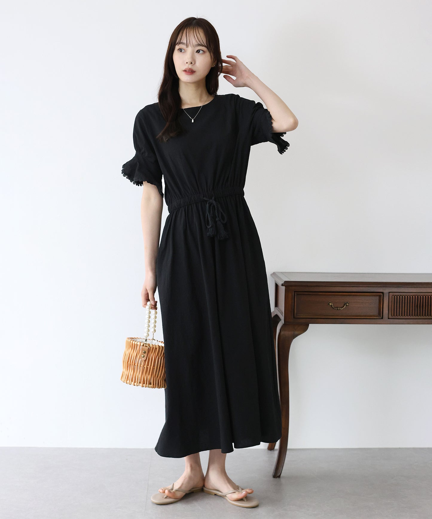 【SALE】袖レースドロストワンピース