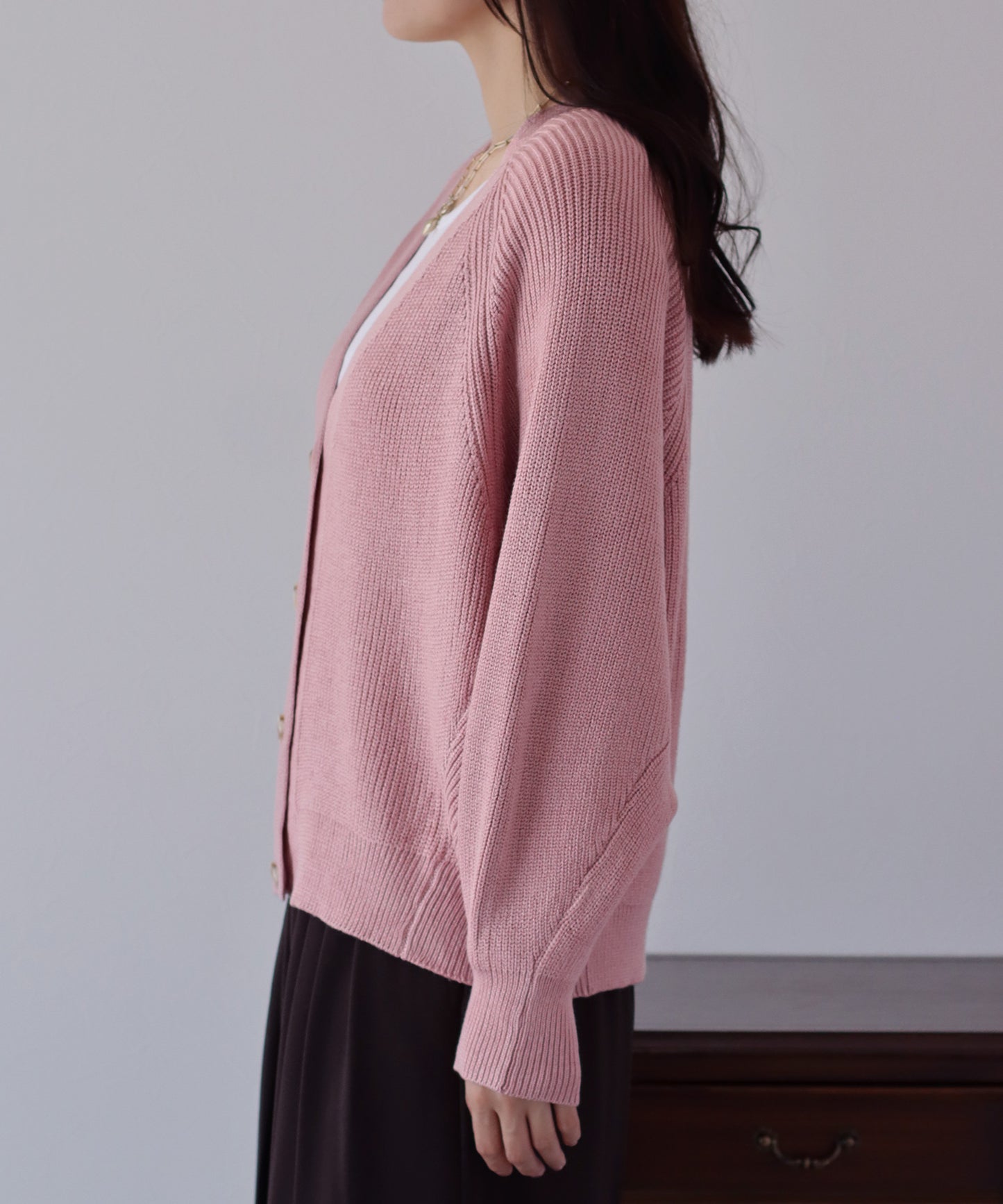 【SALE】なめらかざっくりVネックカーディガン