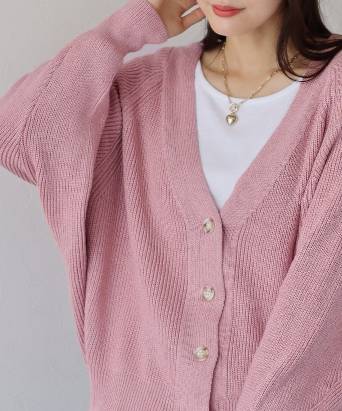 【SALE】なめらかざっくりVネックカーディガン