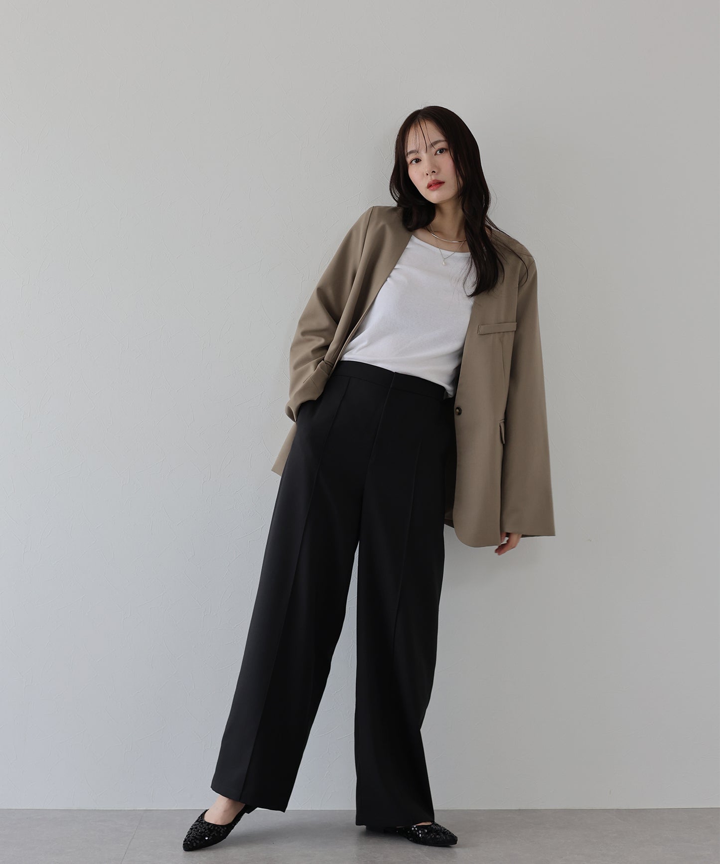 【SALE】ピンタックストレートスラックス