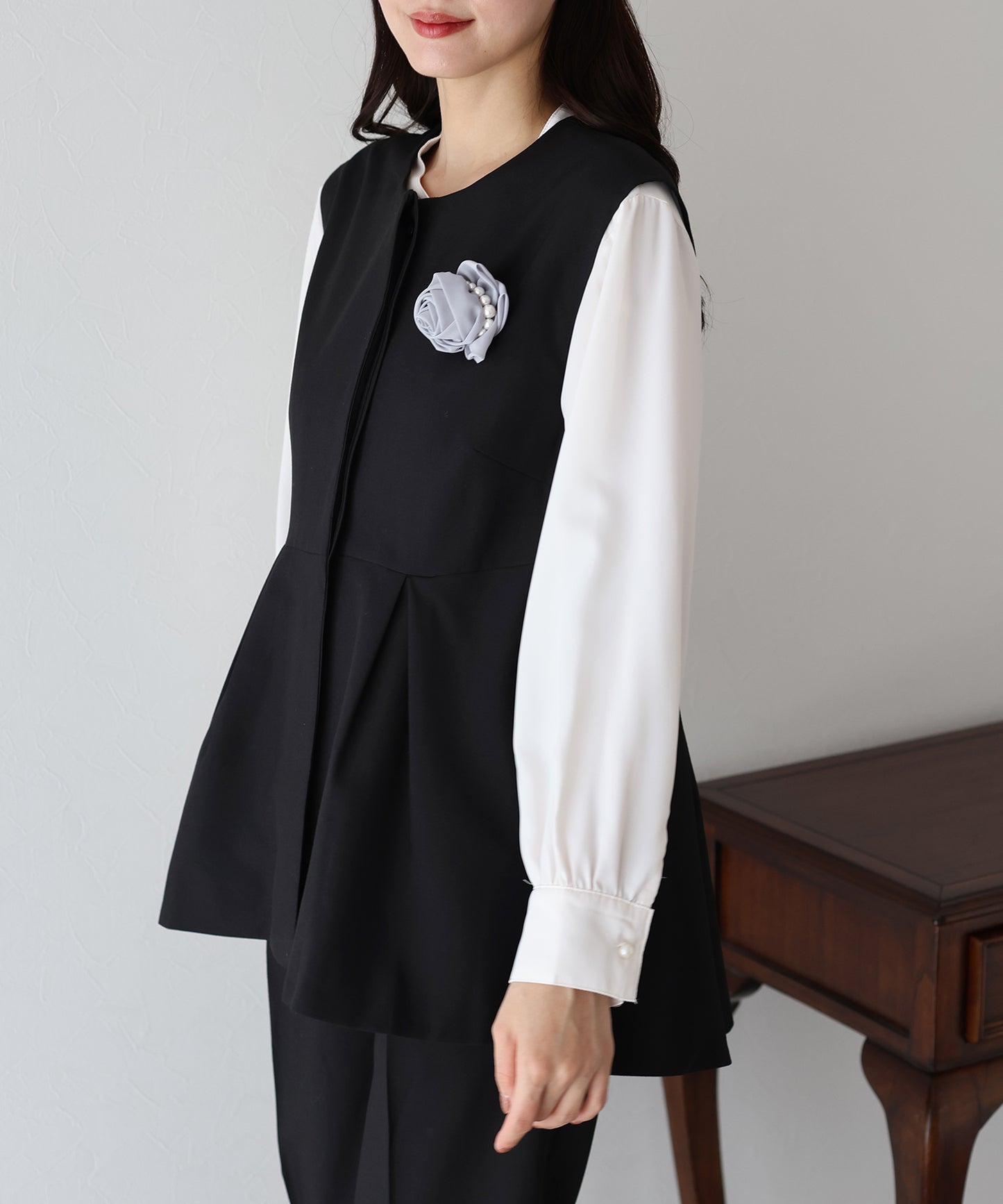 【TIME SALE】ペプラムベスト&テーパードパンツ セレモニー2点セット