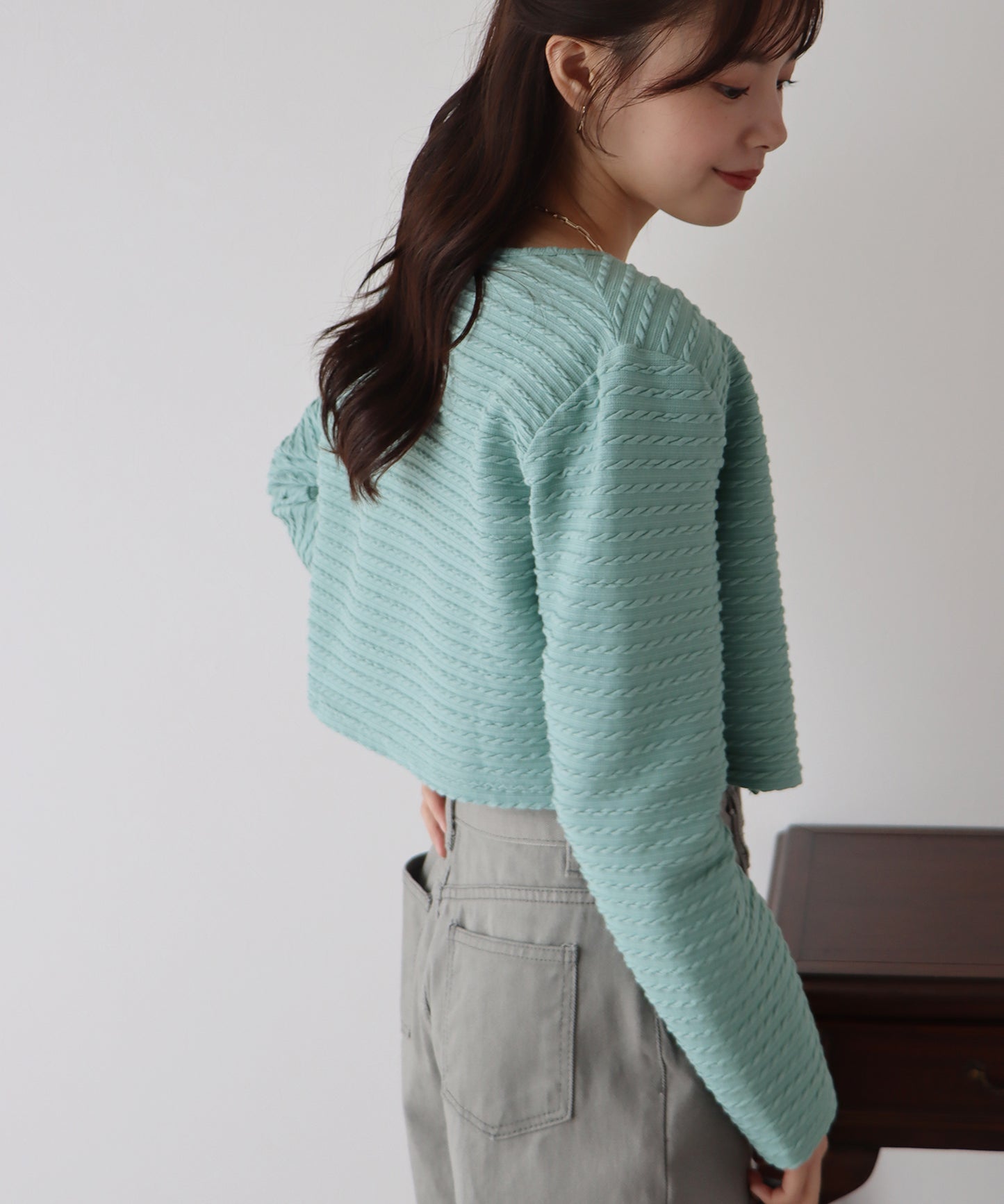 케이블 무늬 리본 가디건