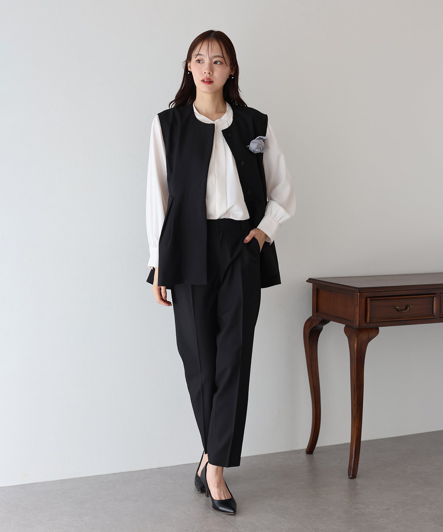 【TIME SALE】ペプラムベスト&テーパードパンツ セレモニー2点セット