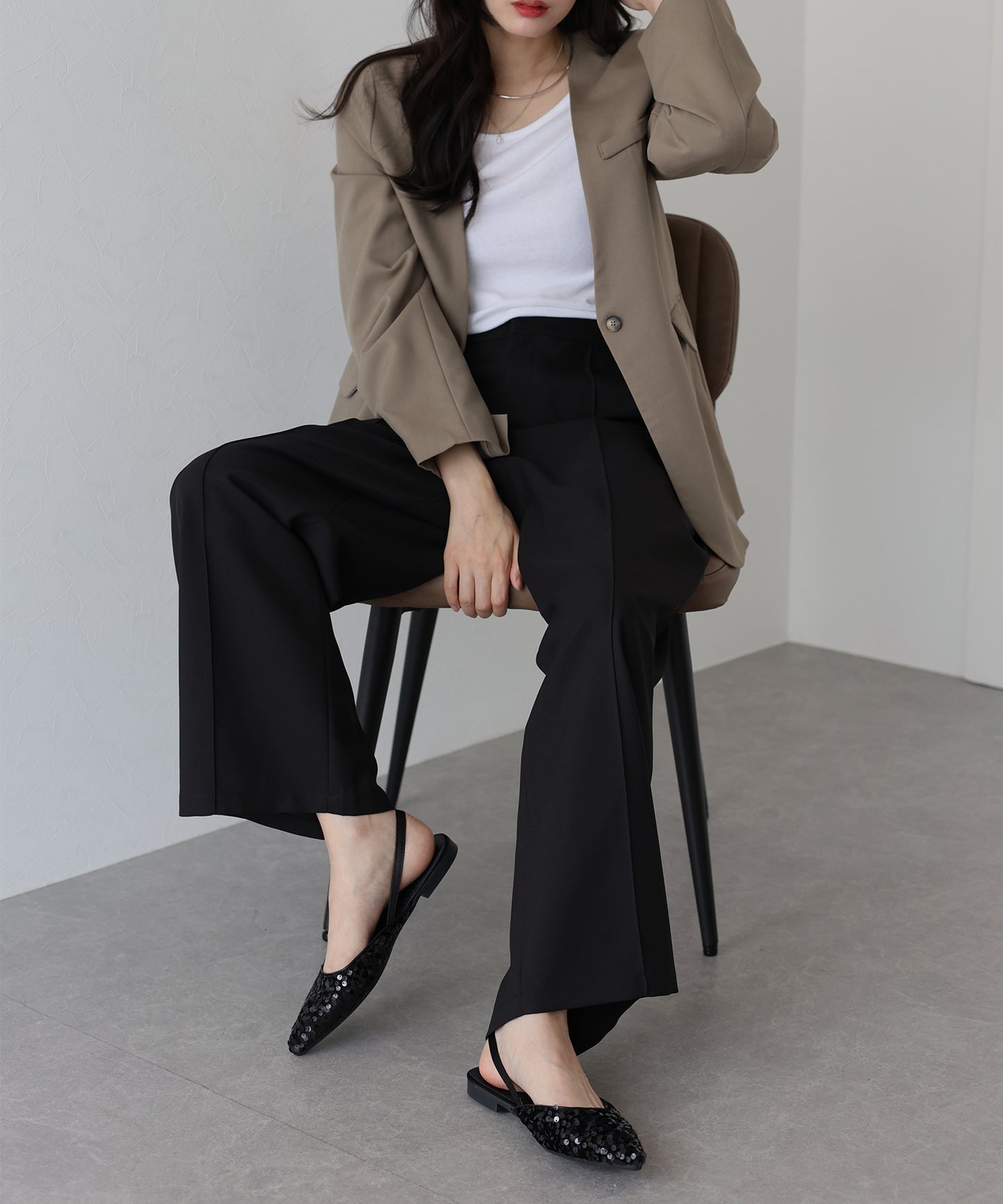 【SALE】ピンタックストレートスラックス