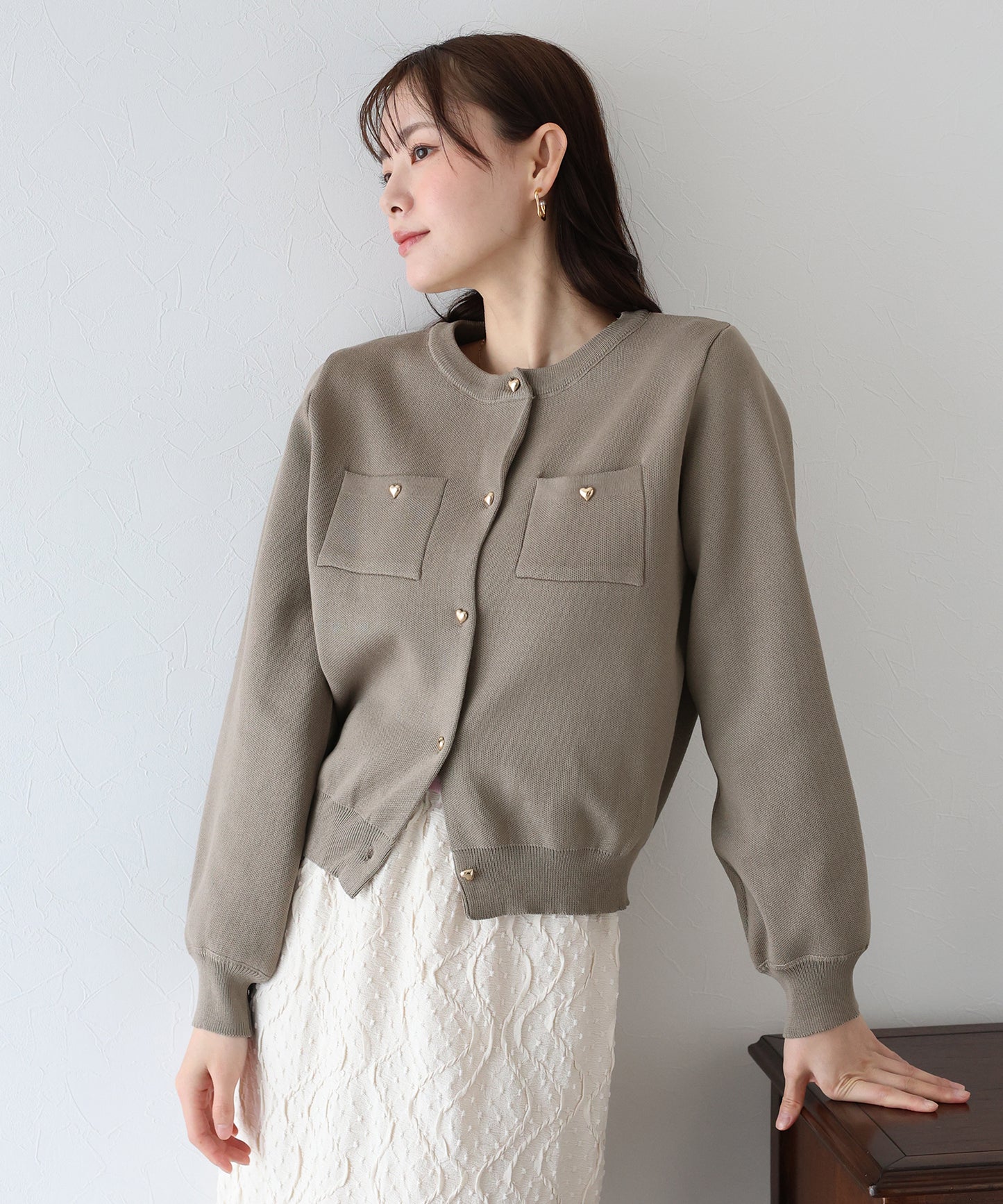 【SALE】ぷっくりハートボタンポリニットカーディガン