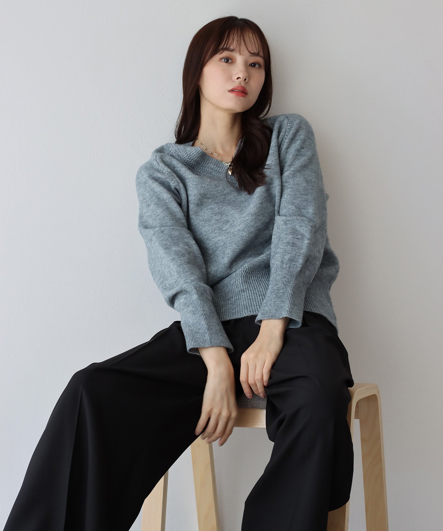 【SALE】Vネックニット