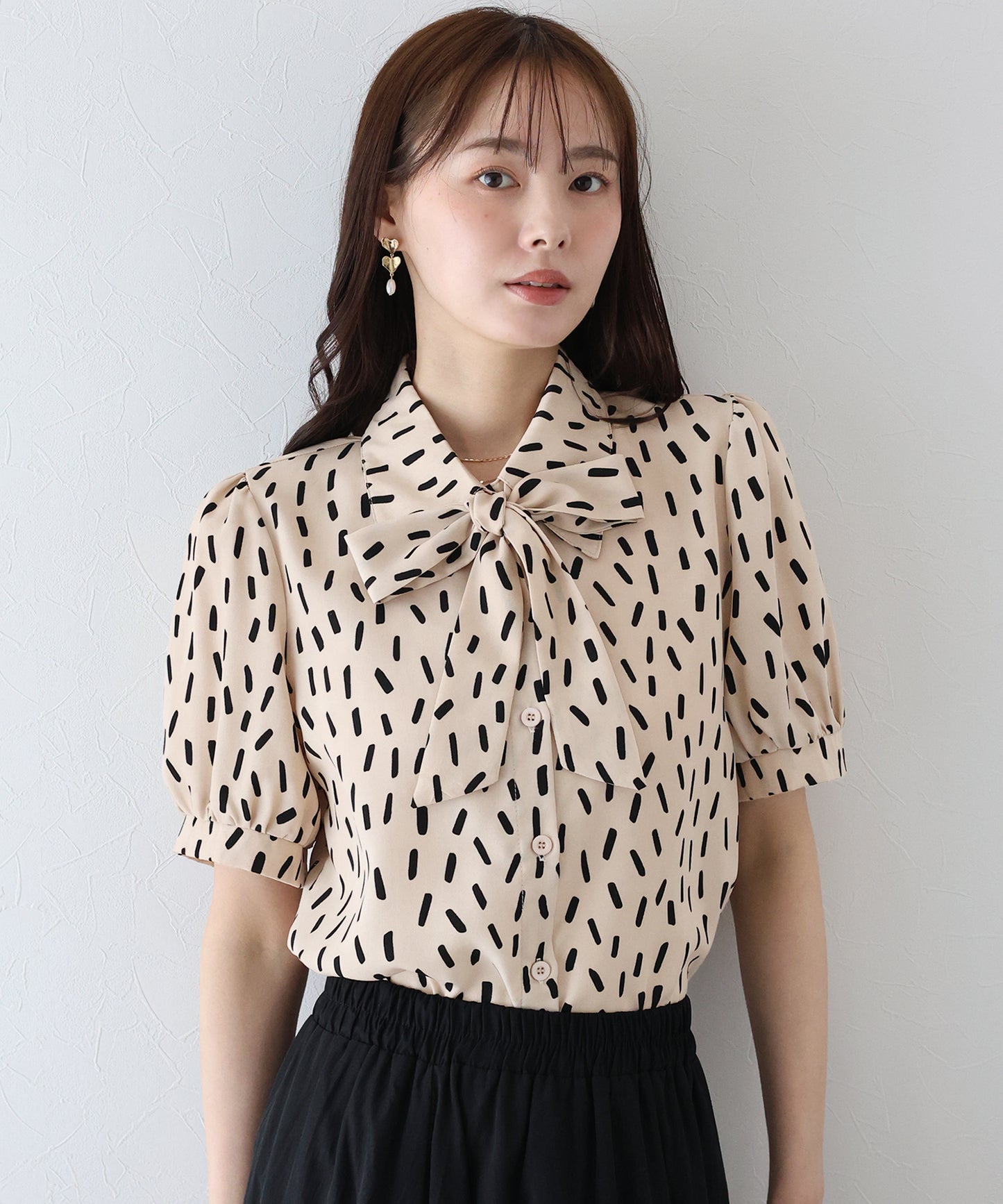 보우타이 리본 블라우스