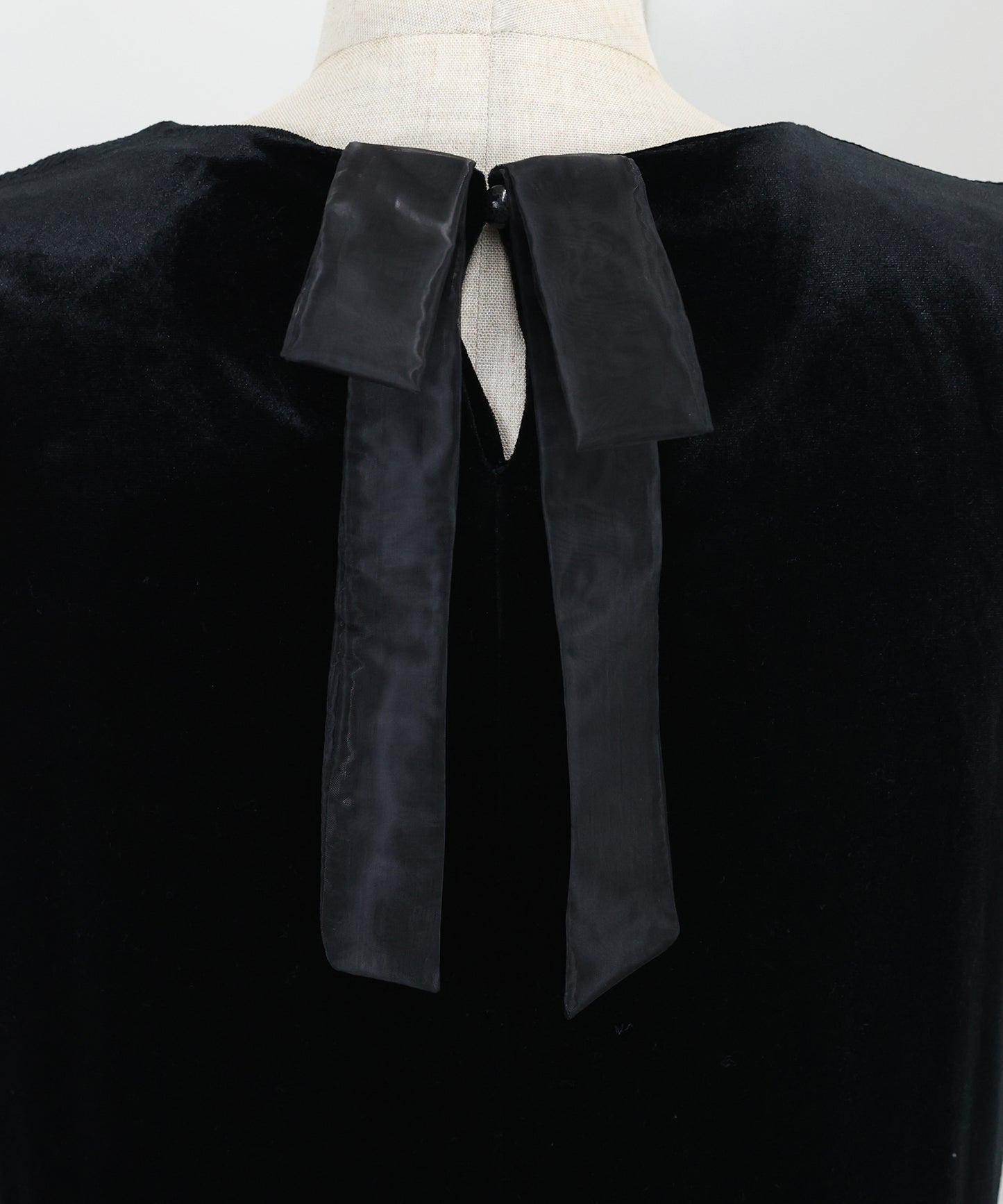 【早割5%OFF】パール付きベロアワンピース