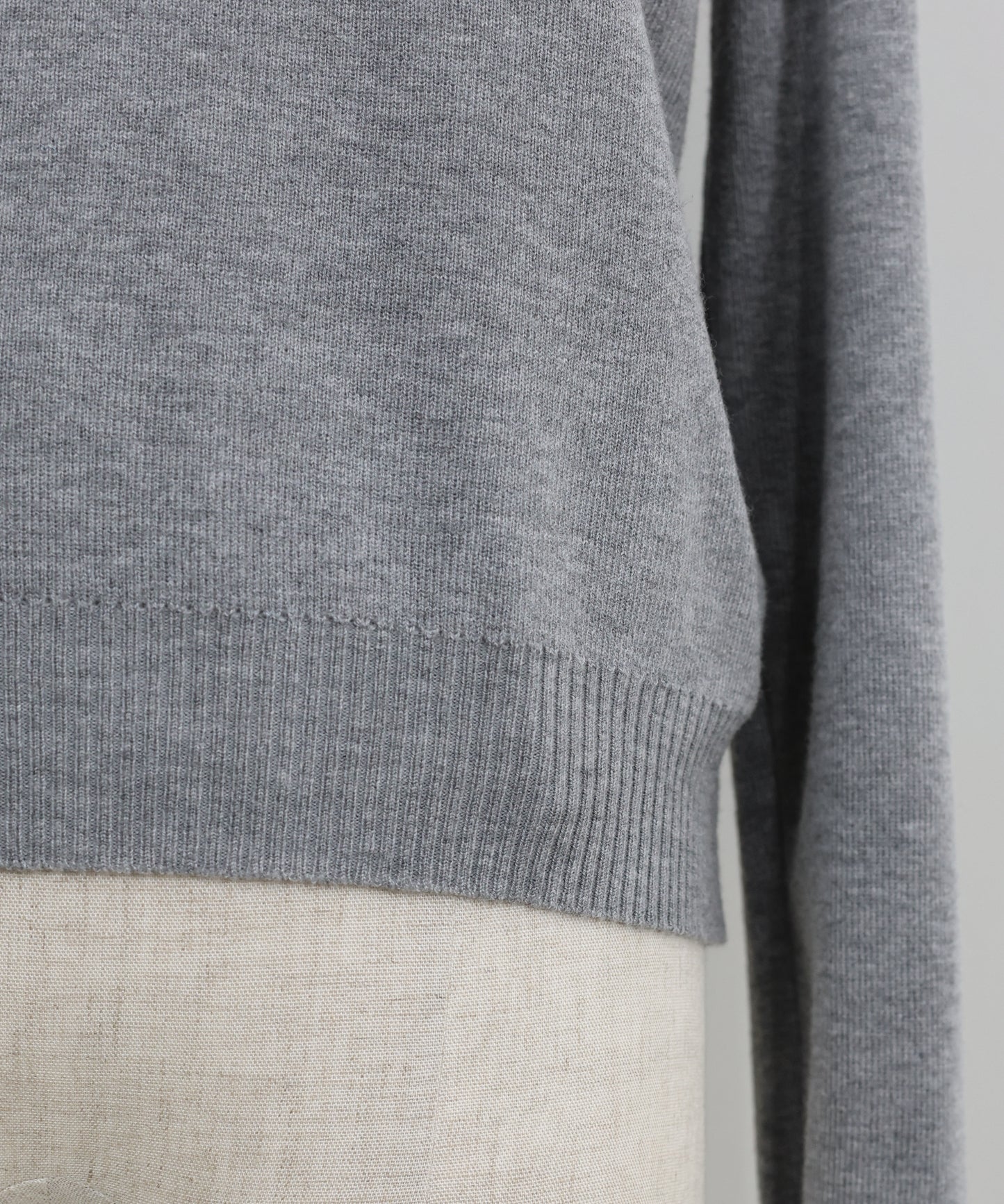 【早割5%OFF】ウール混フロントフリルポロニット