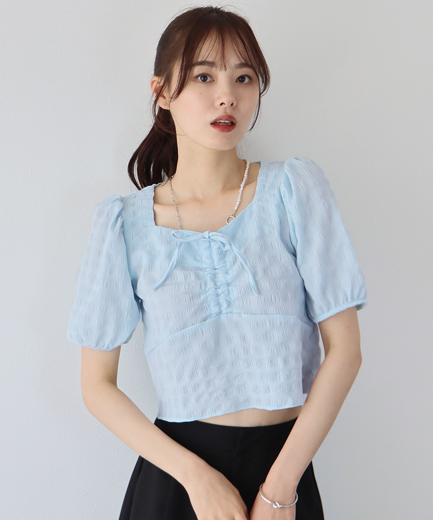 포코 포코 셔링 블라우스 【고양이 포스】