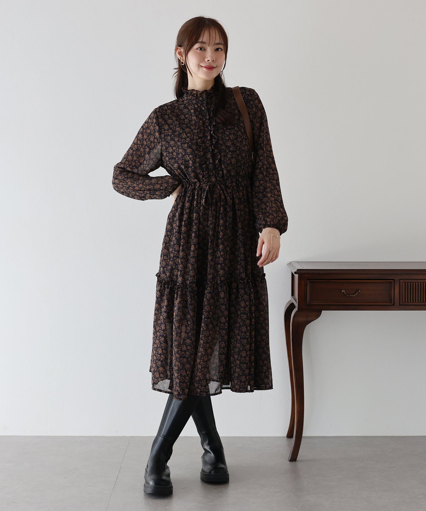 【早割5%OFF】フロントフリルワンピース