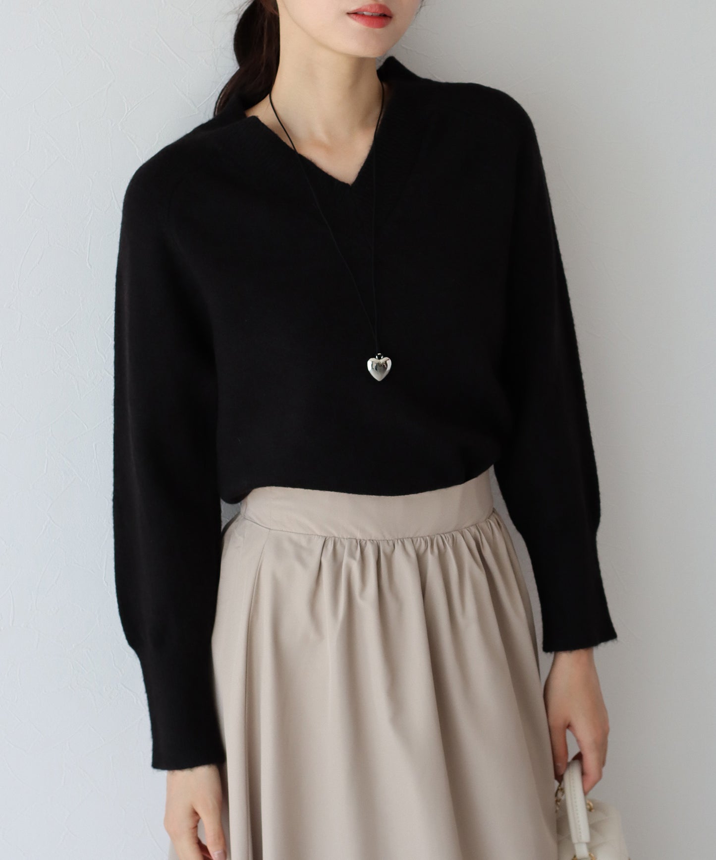 【SALE】Vネックニット