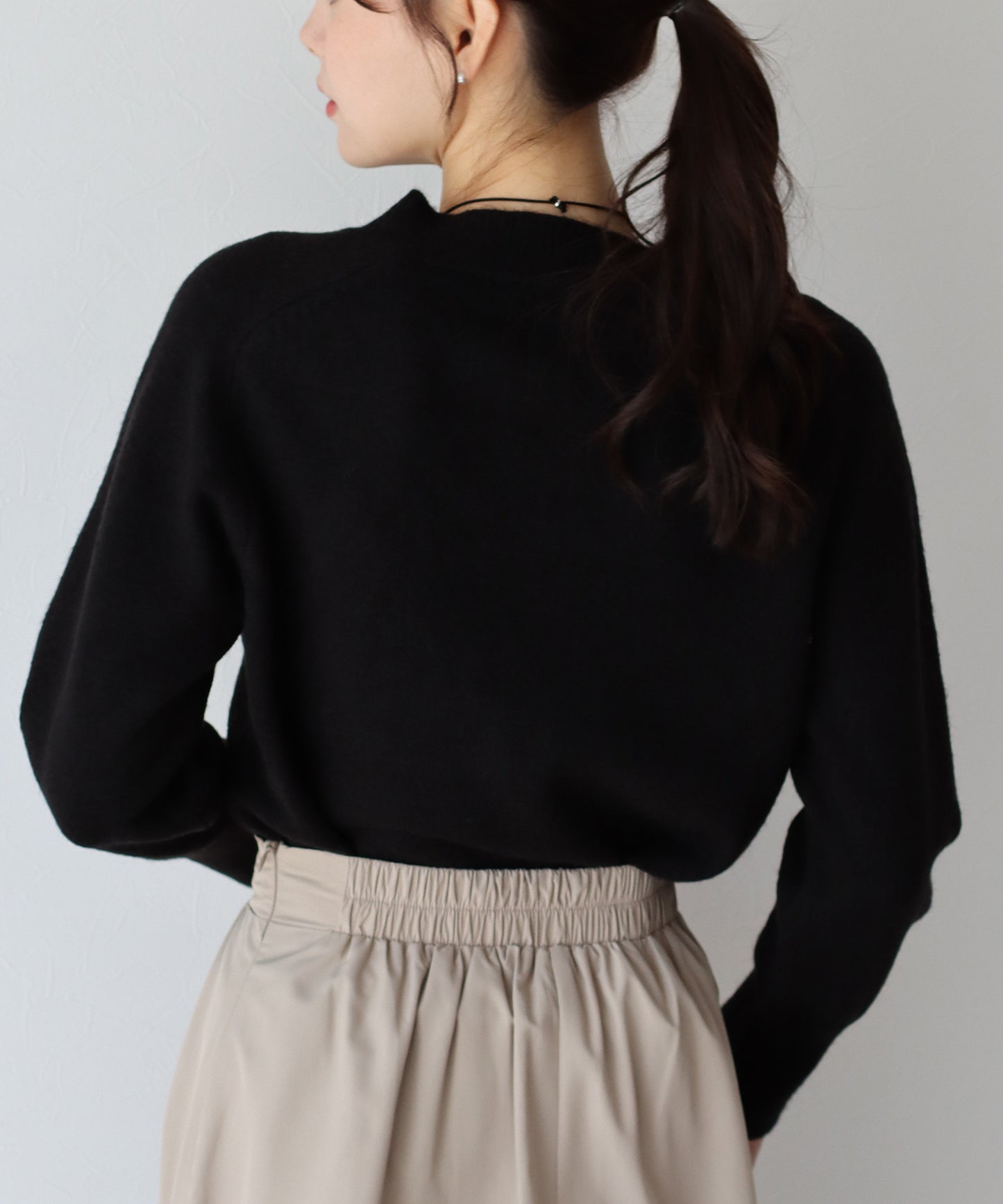 【SALE】Vネックニット