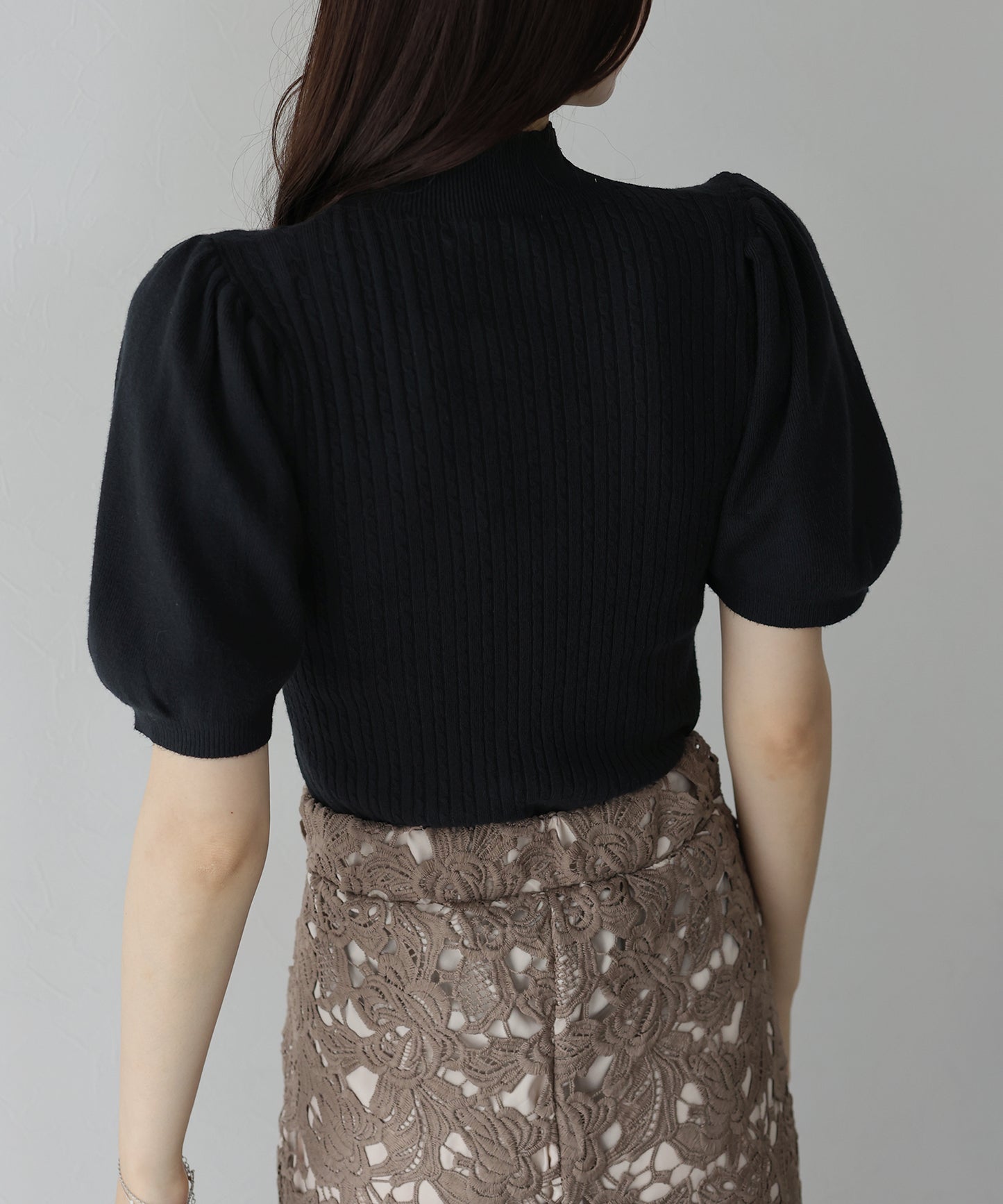 【SALE】パフスリーブ半袖ミニケーブルニット