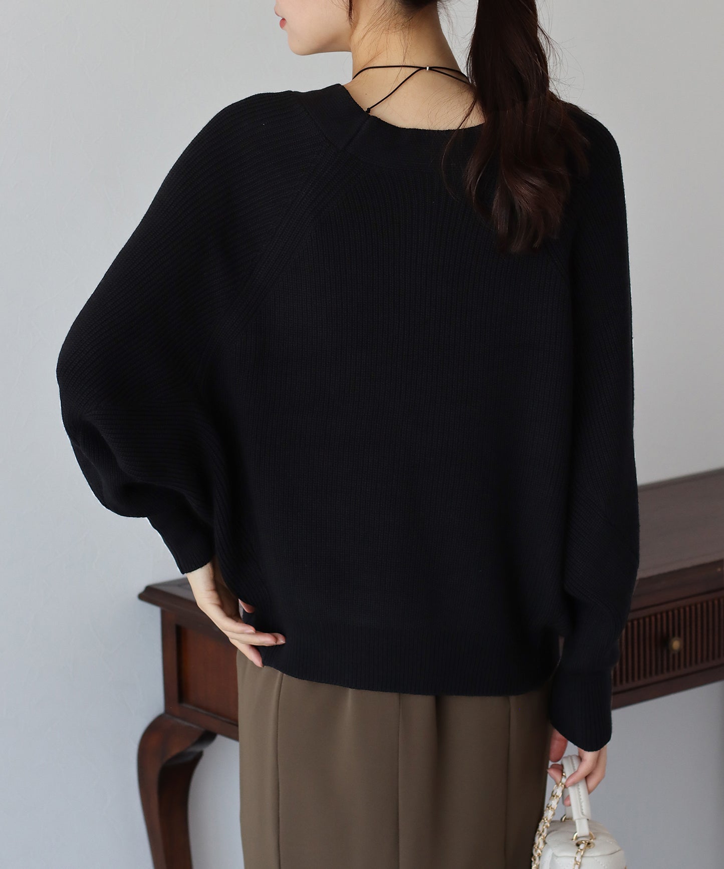 【SALE】なめらかざっくりVネックカーディガン