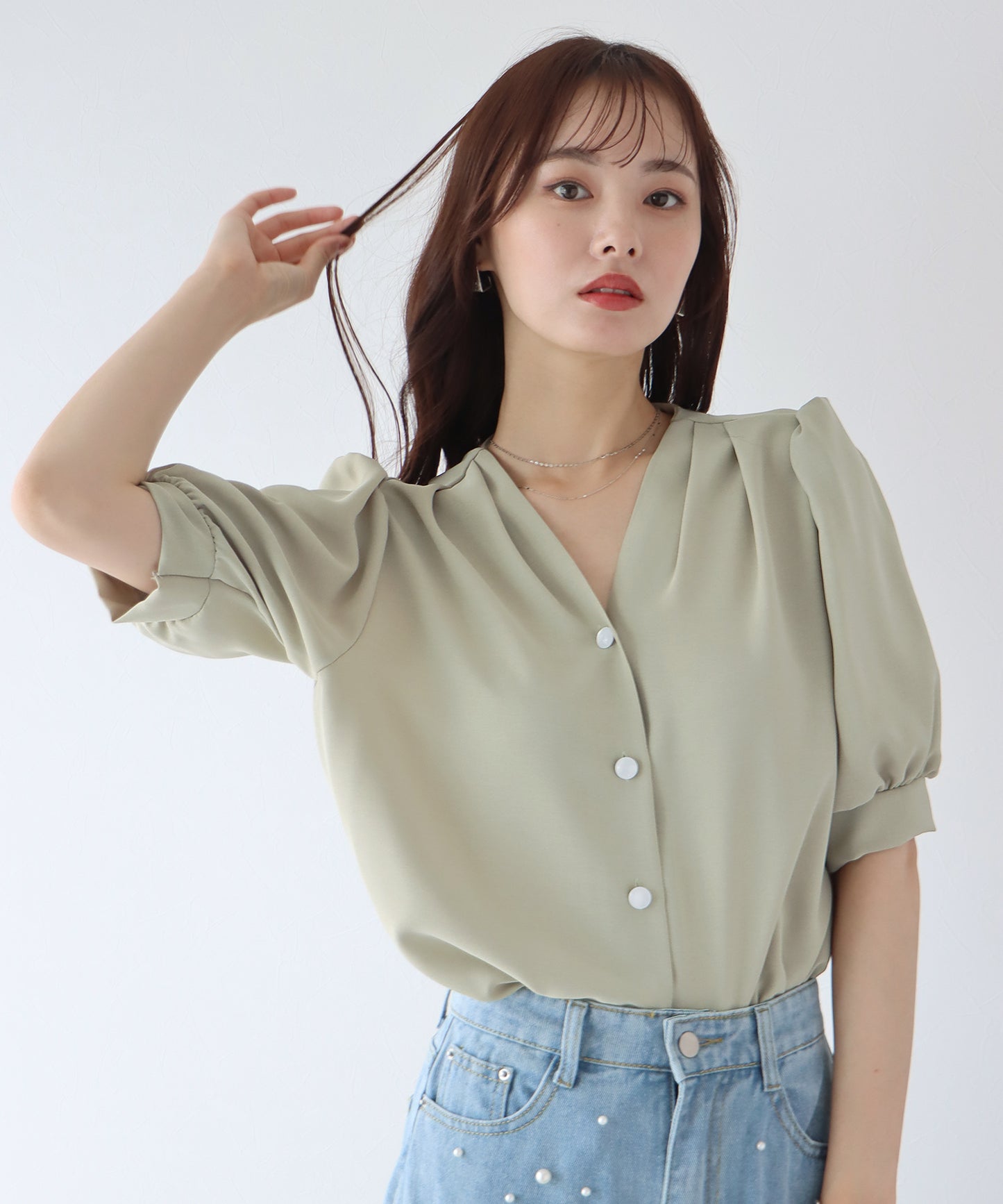 펄 도트 버튼 블라우스