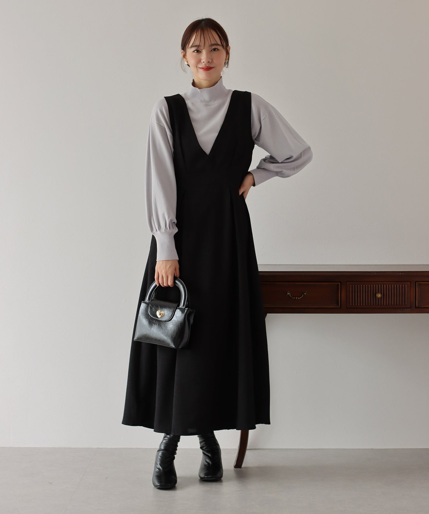 【SALE】バックパールボリューム袖ニット