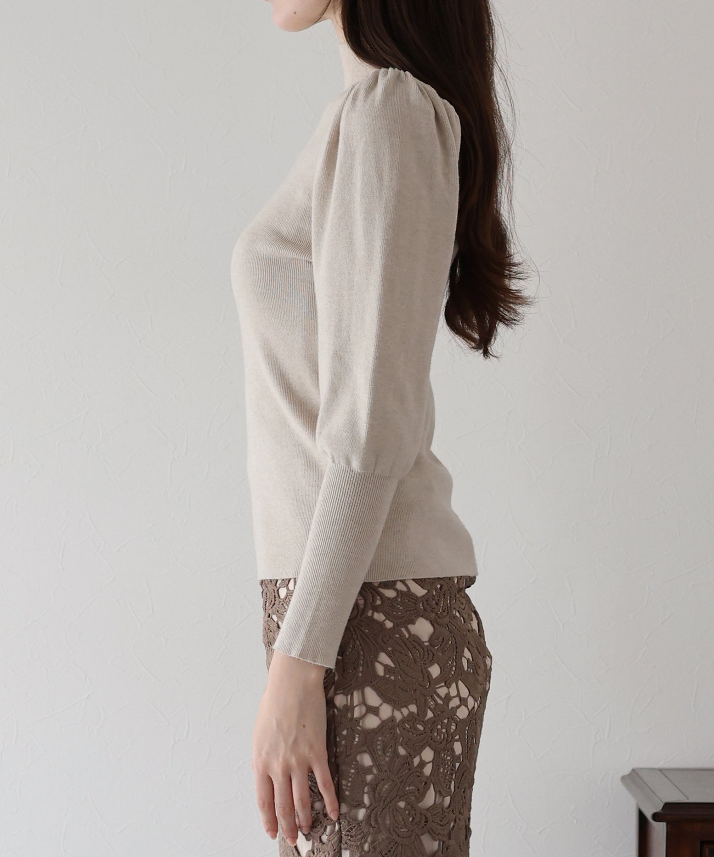 ボリュームパフスリーブニット