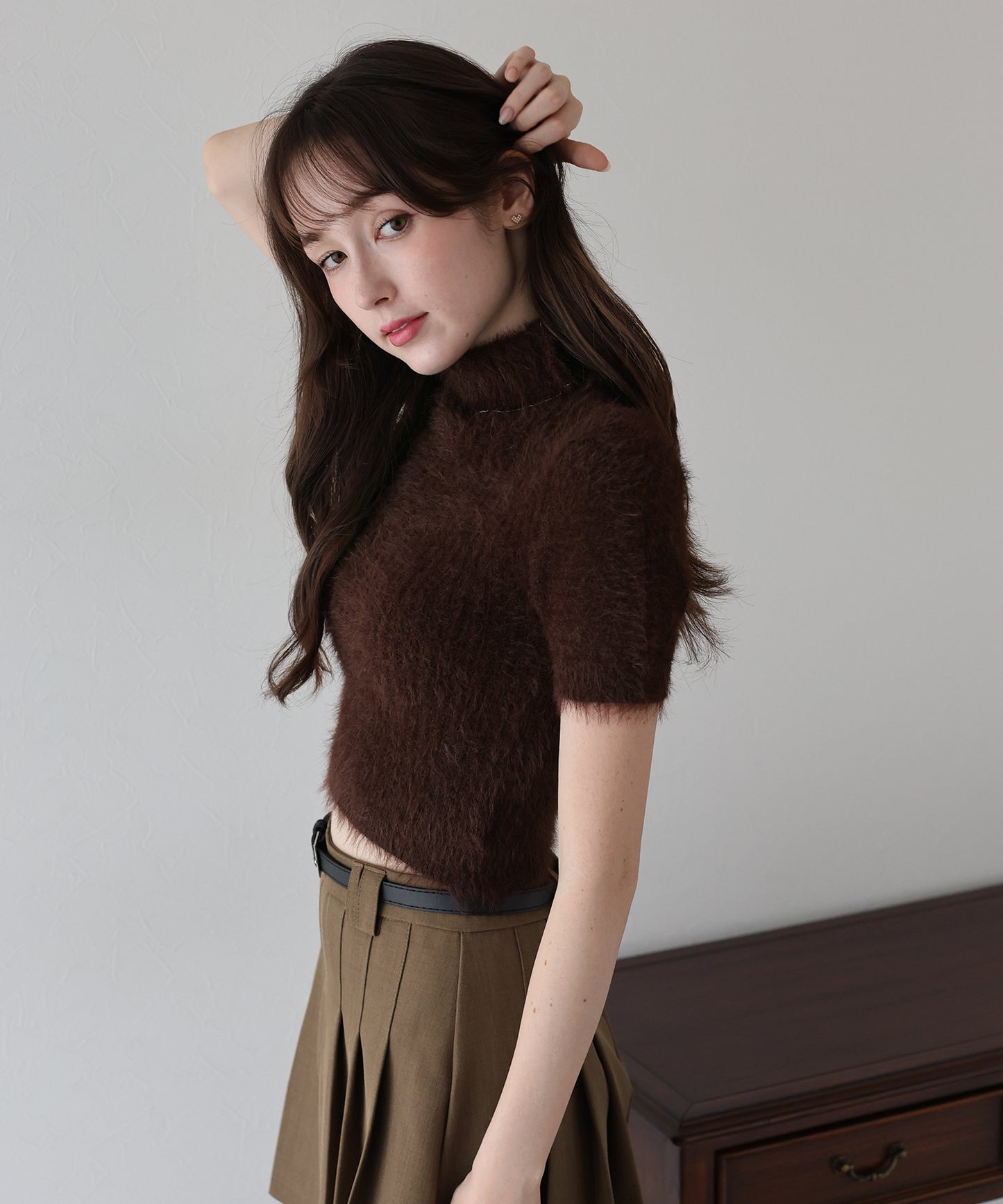 ハイネックシャギーニット