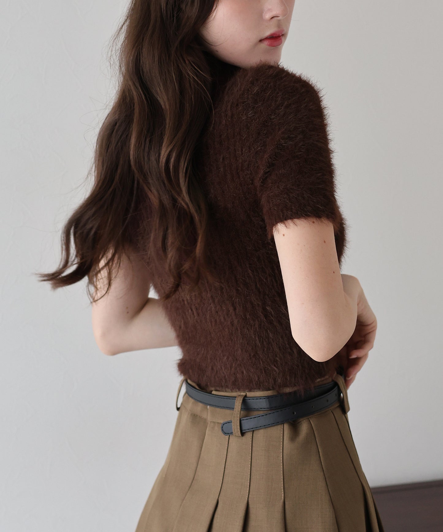 ハイネックシャギーニット