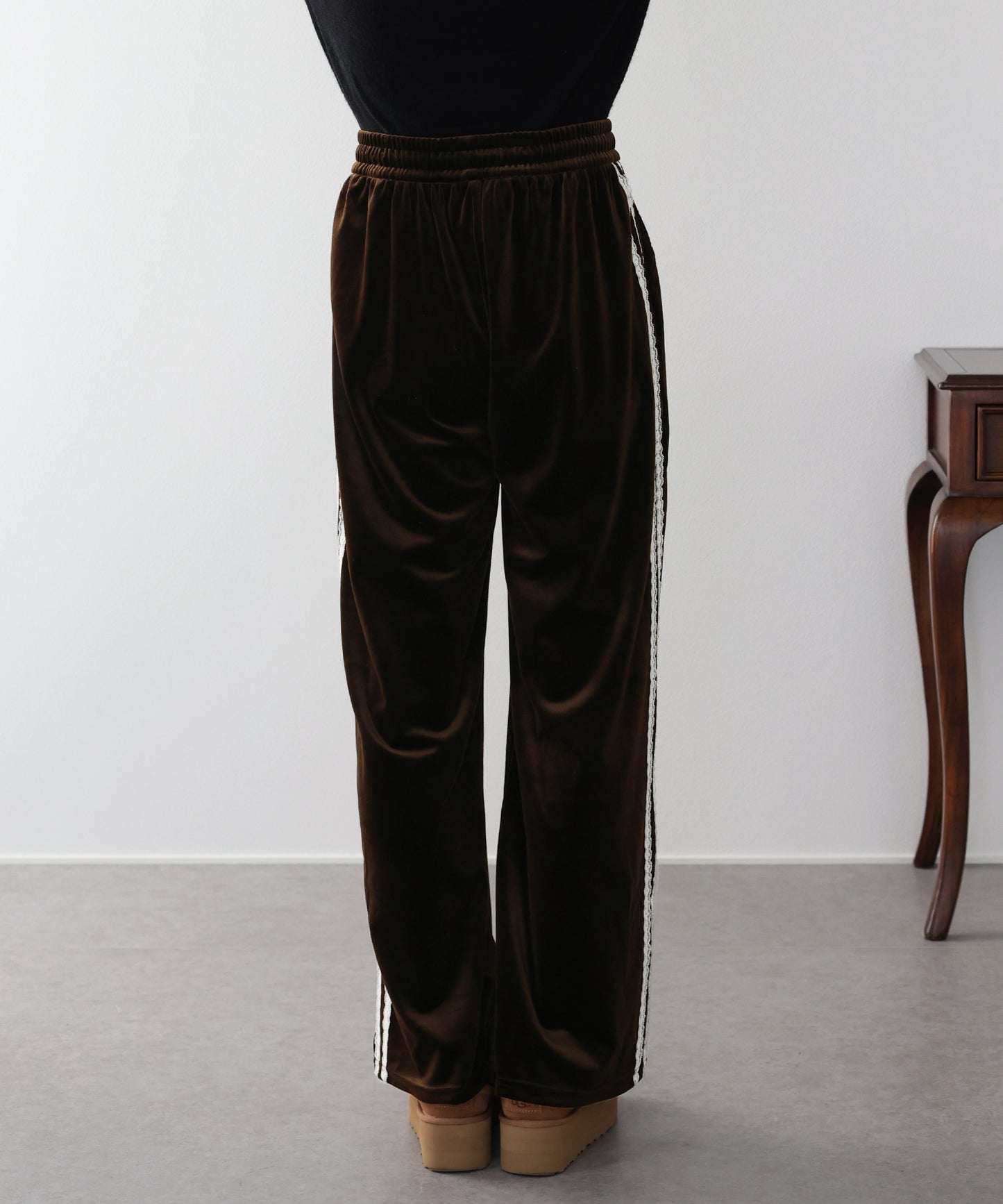 【早割5%OFF】サイドレースベロアパンツ
