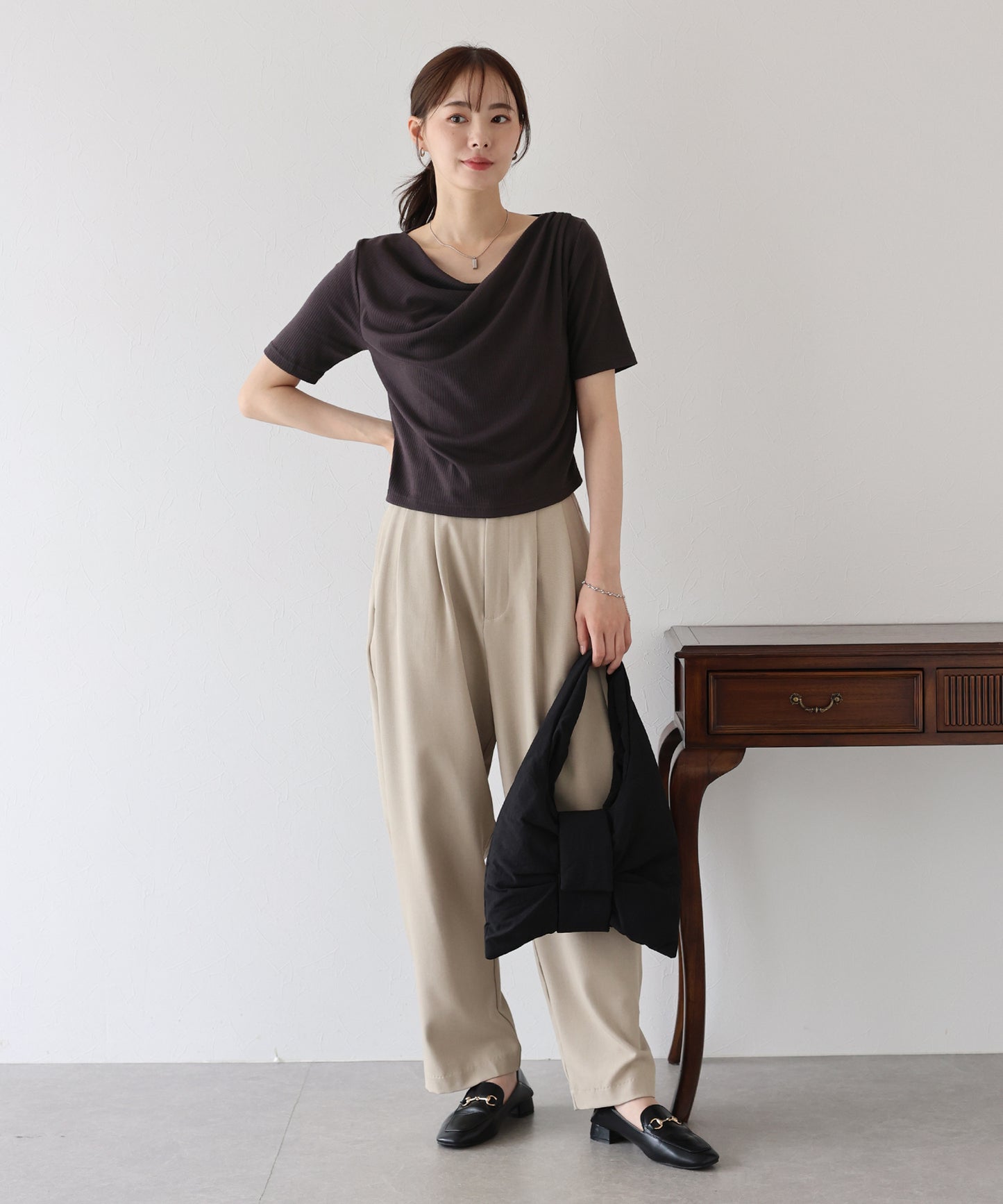 【TIME SALE】ドレープネックリブTシャツ【ネコポス】