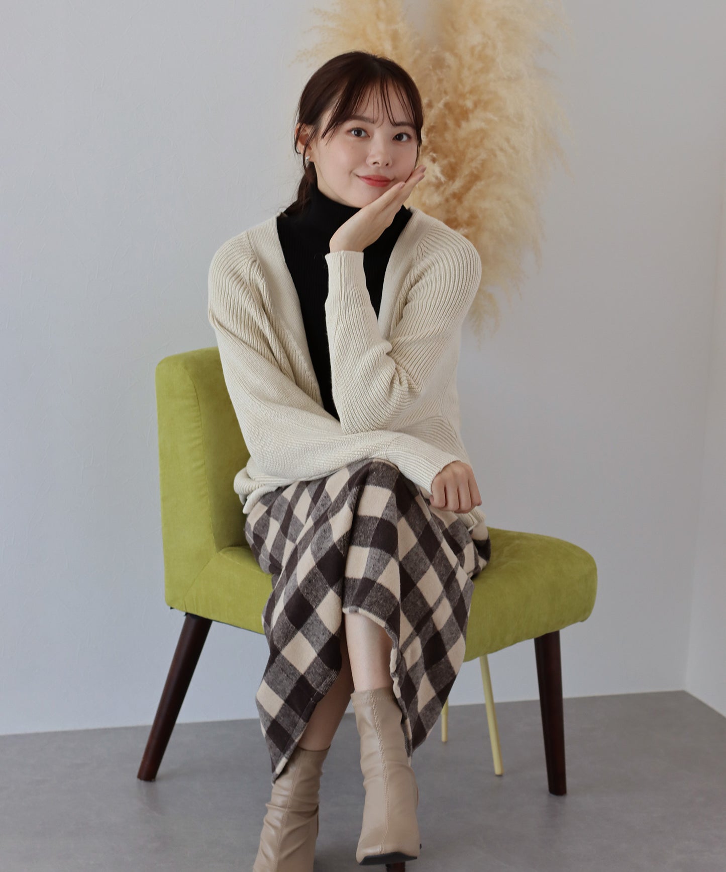 【SALE】なめらかざっくりVネックカーディガン