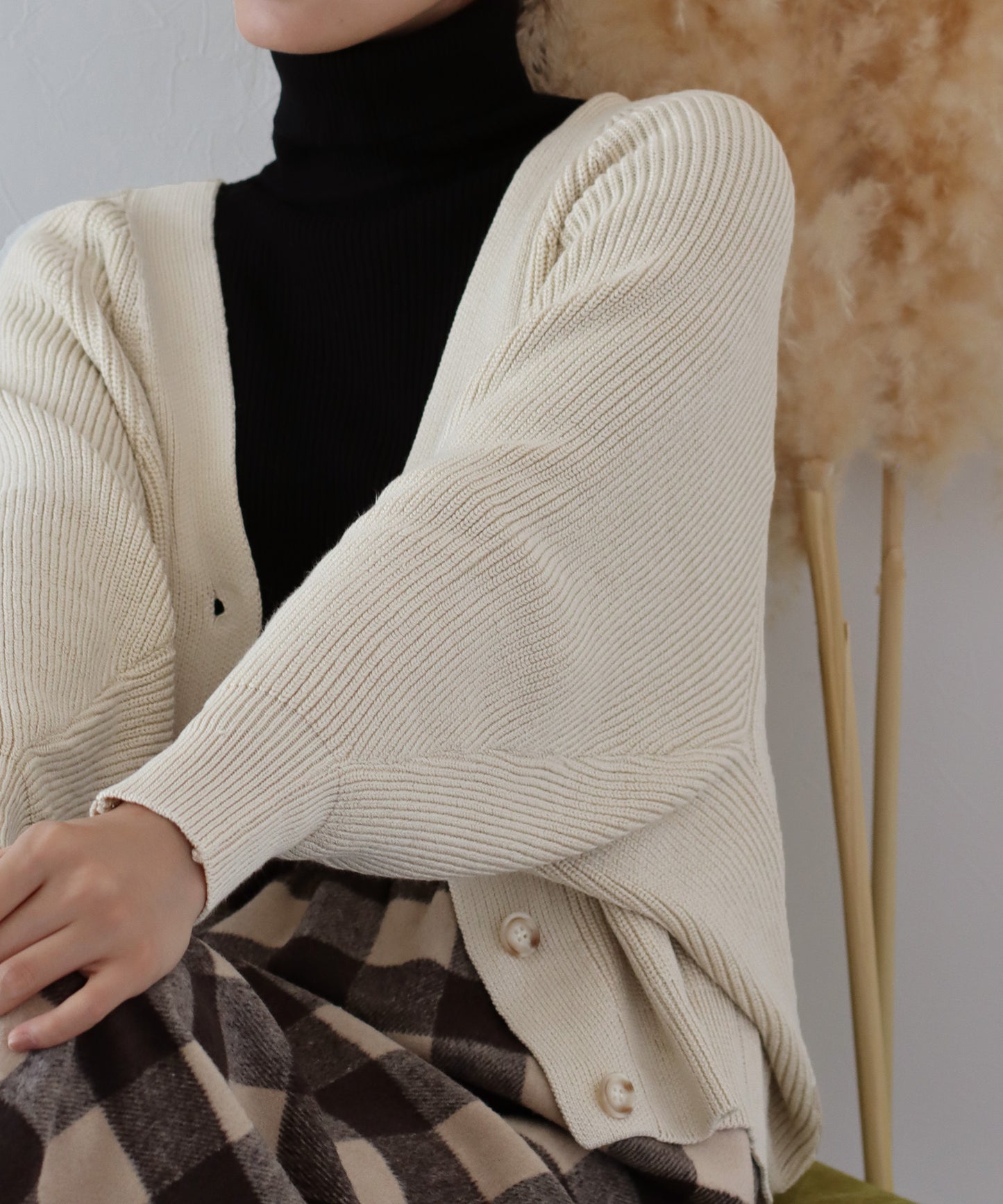 【SALE】なめらかざっくりVネックカーディガン