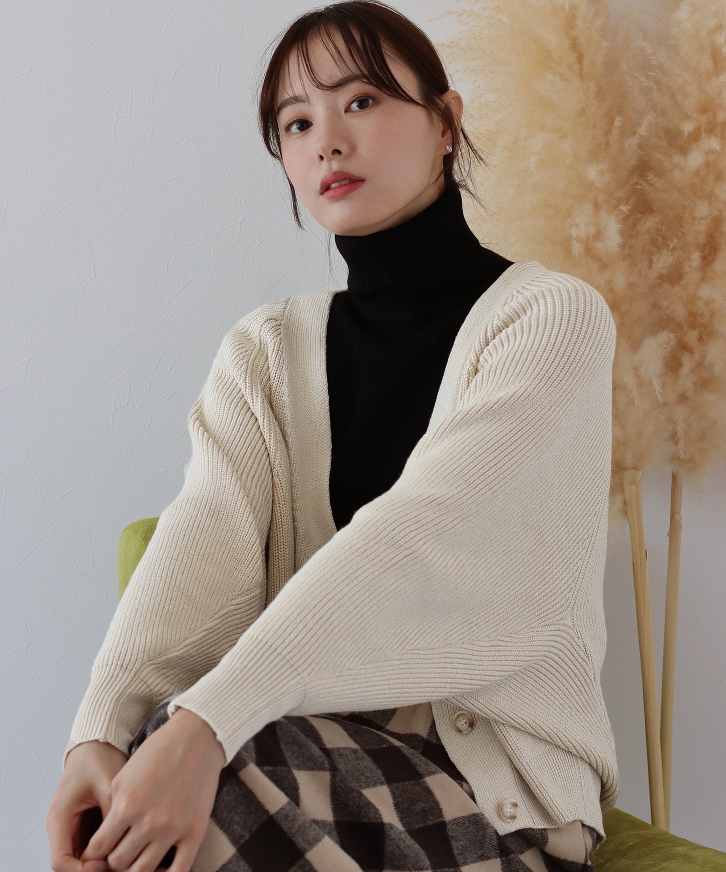 【SALE】なめらかざっくりVネックカーディガン