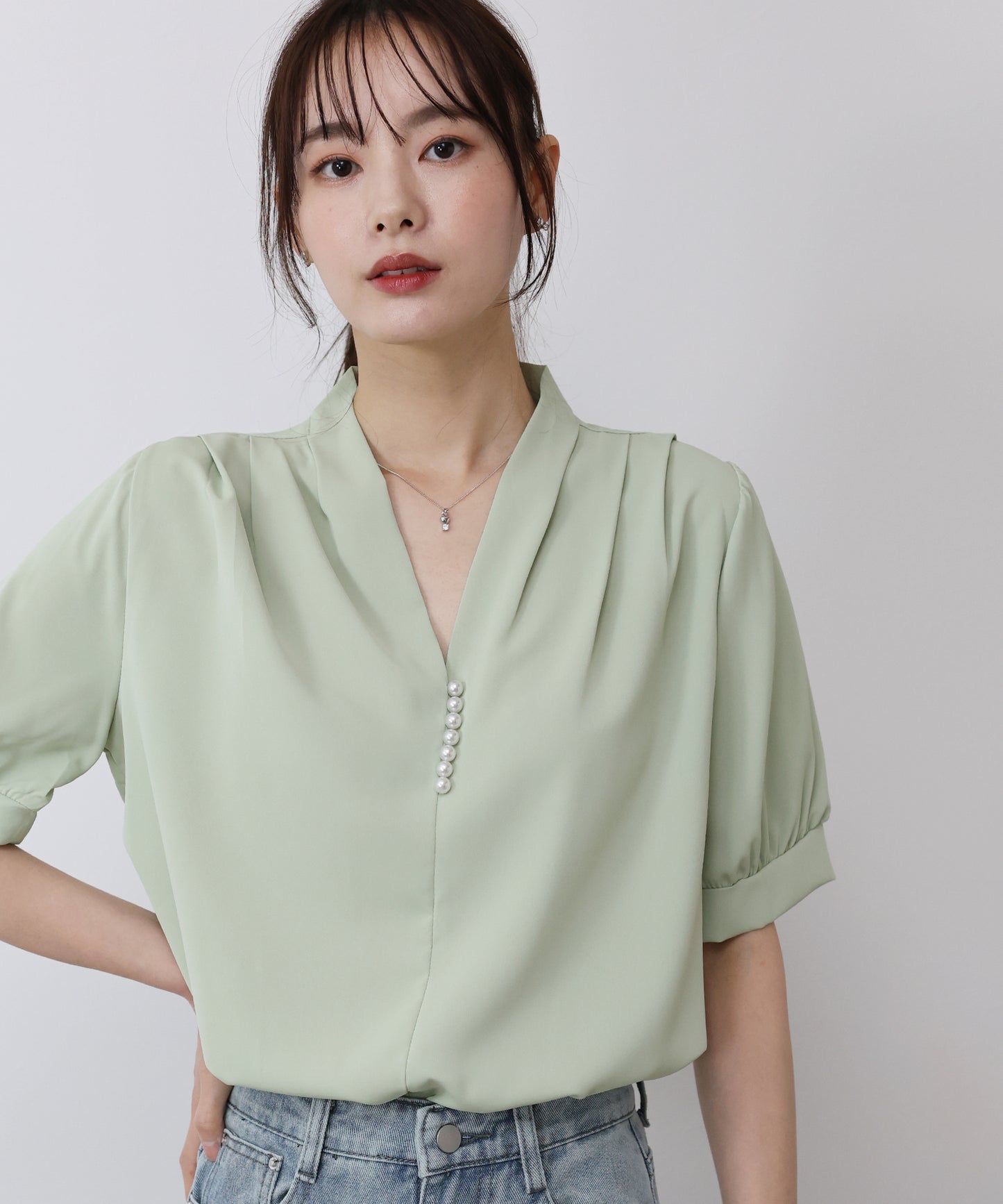【SALE】パールラインVネックブラウス【ネコポス】