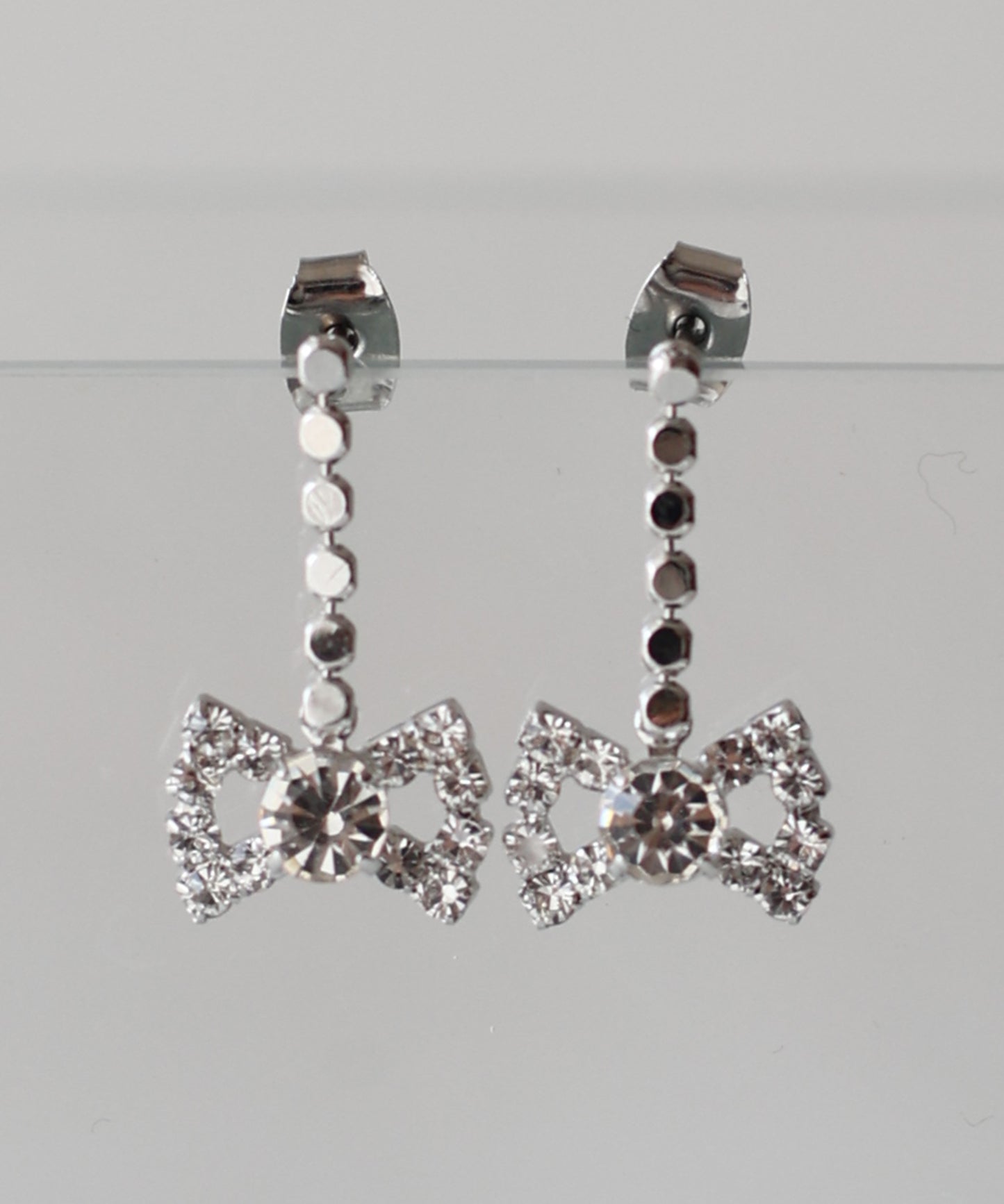 ビジューリボンペタルピアス【ネコポス】