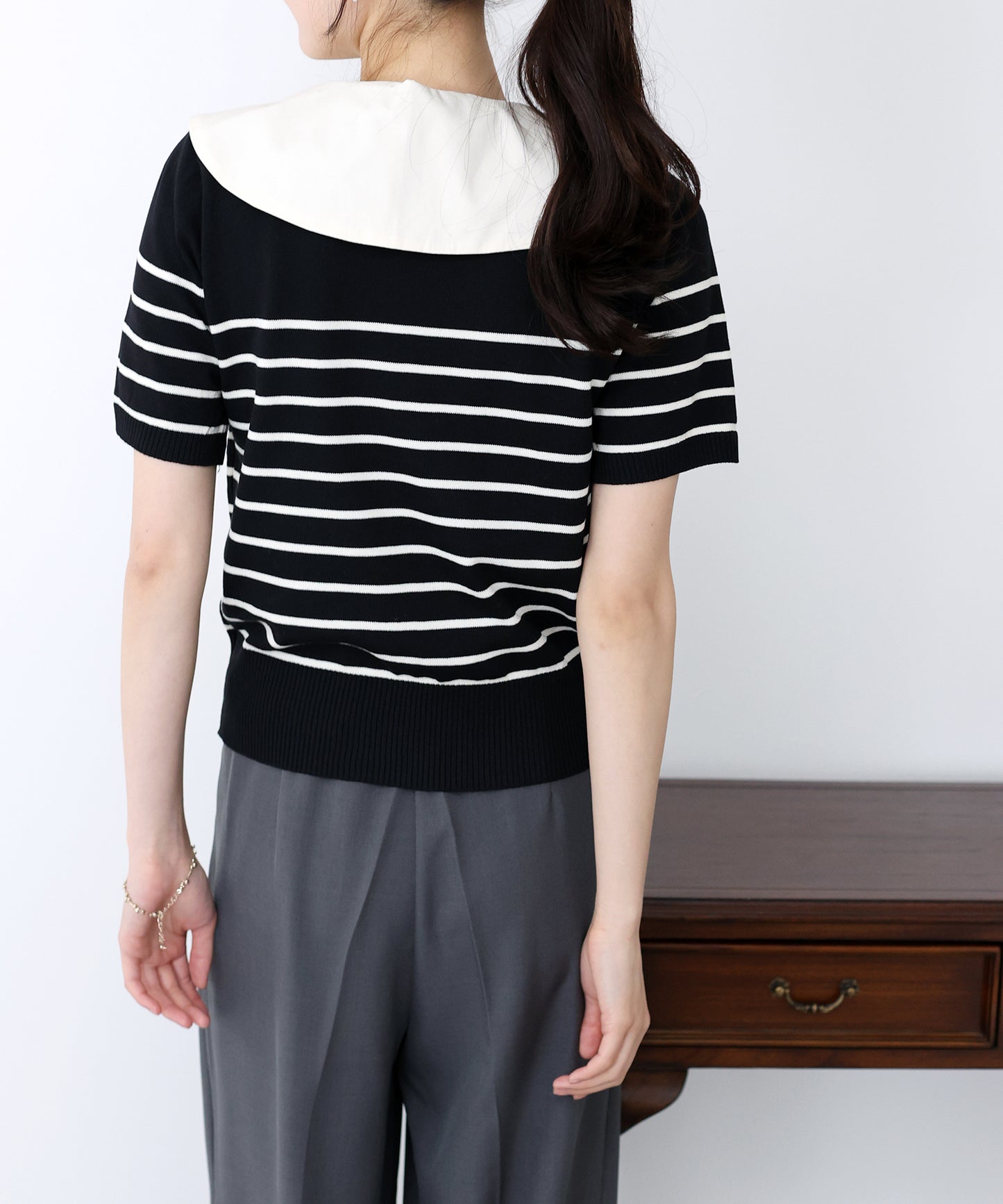 2WAYフリル襟付きニット