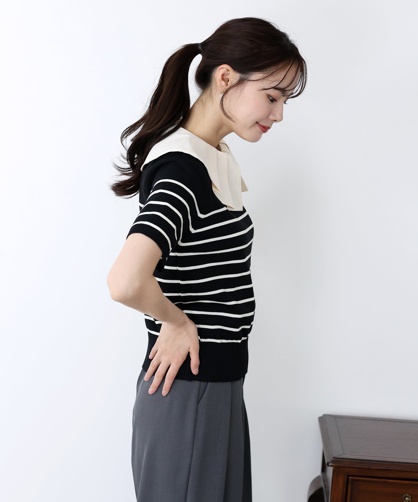 2WAYフリル襟付きニット