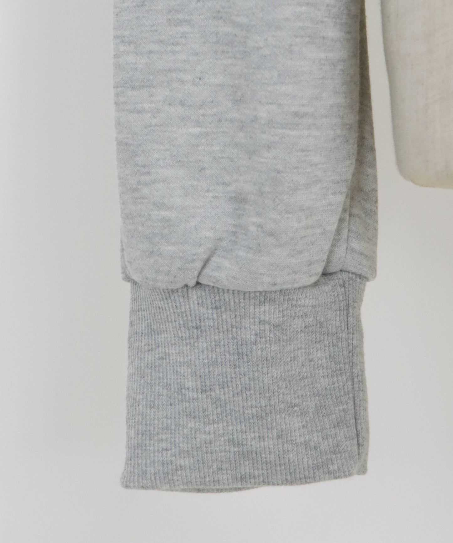 【TIME SALE】肩リボンオフショルダースウェット