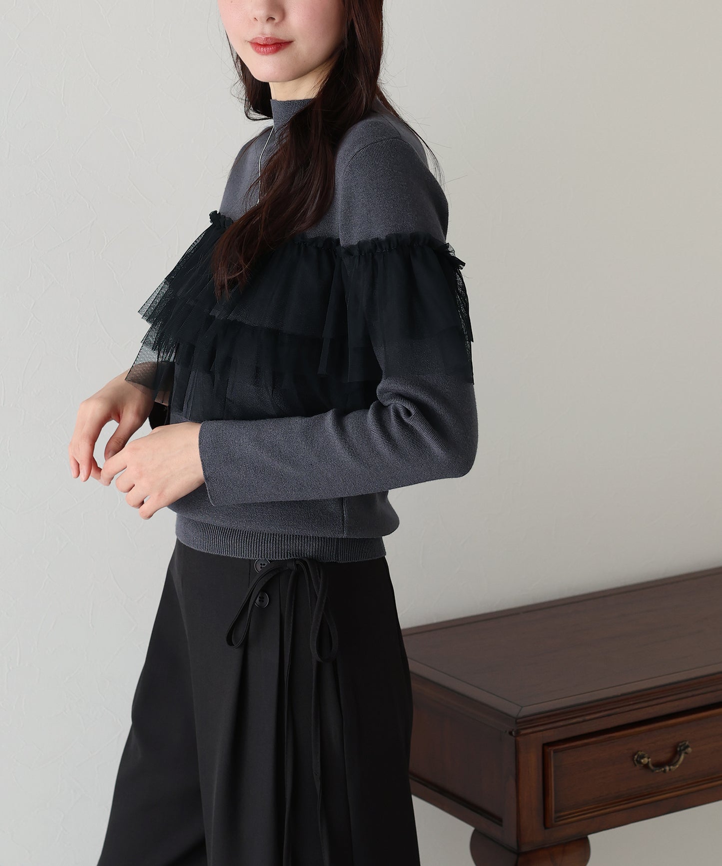 【TIME SALE】フリルチュール長袖ニット