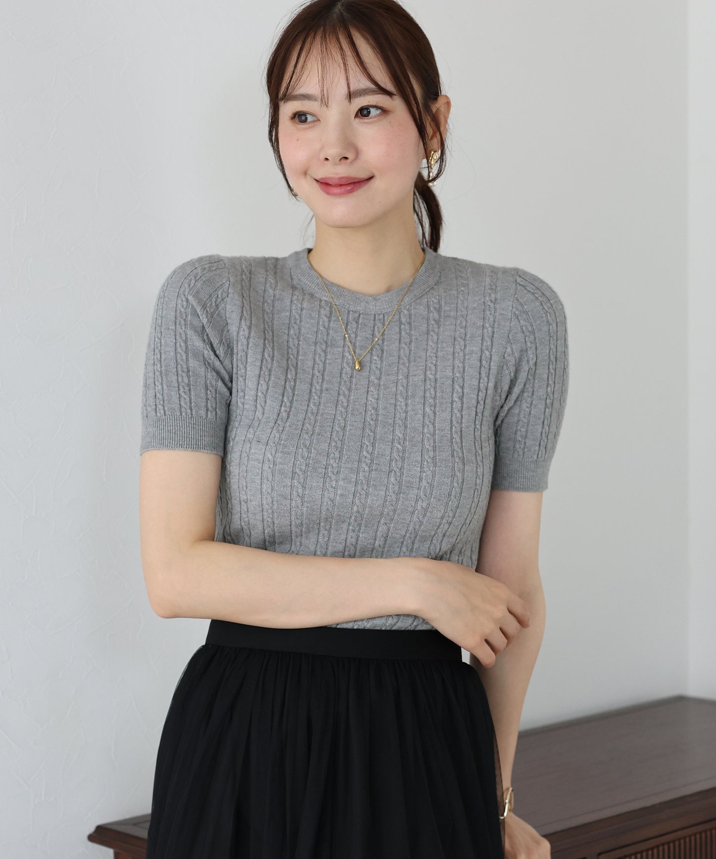 半袖ケーブルニット