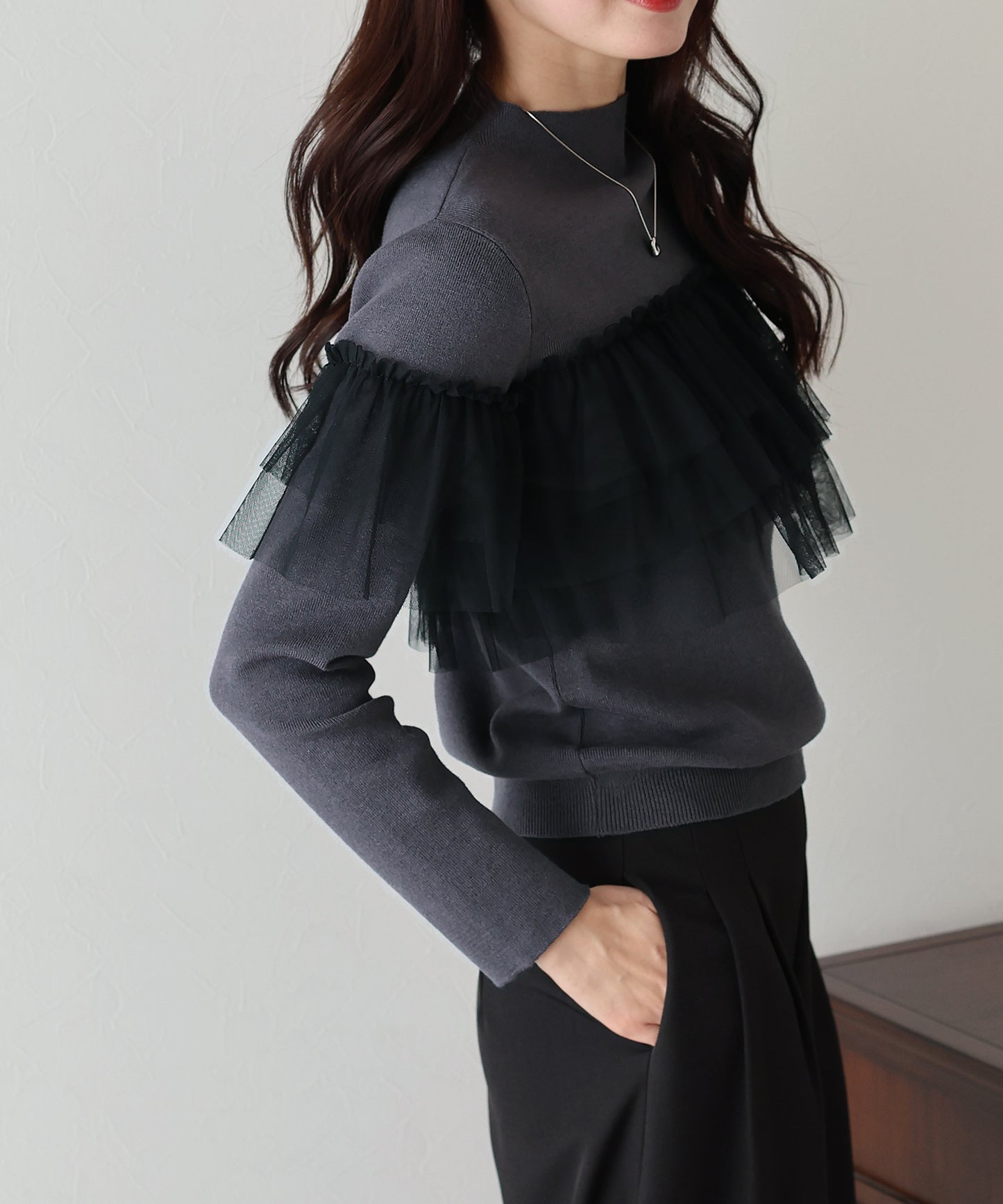 【TIME SALE】フリルチュール長袖ニット