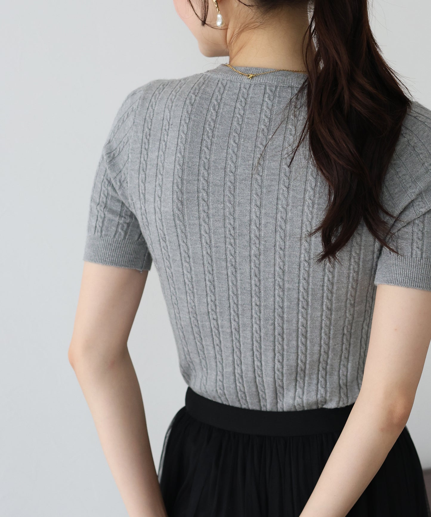 半袖ケーブルニット