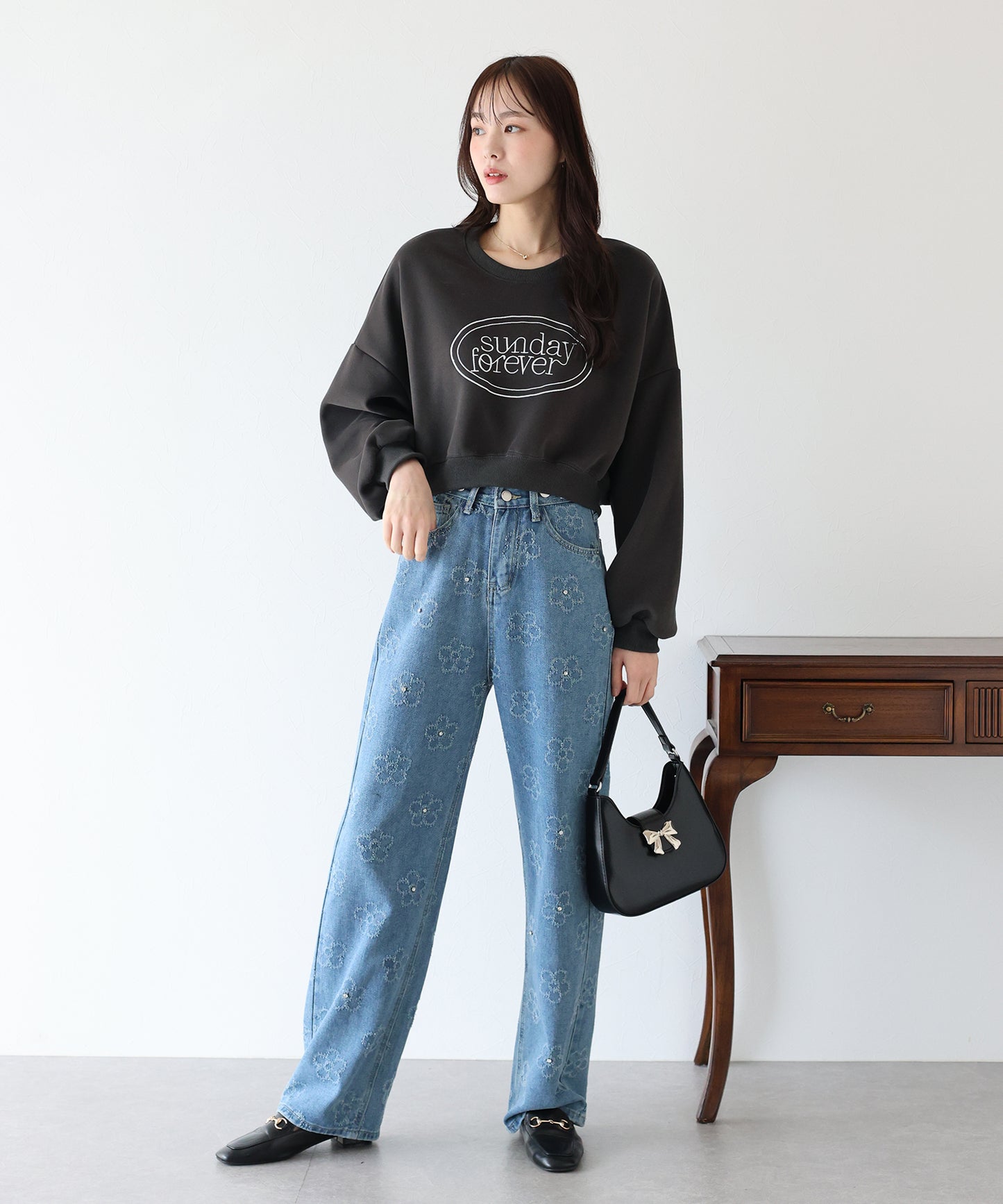 【TIME SALE】SunDayForever刺繍スウェット