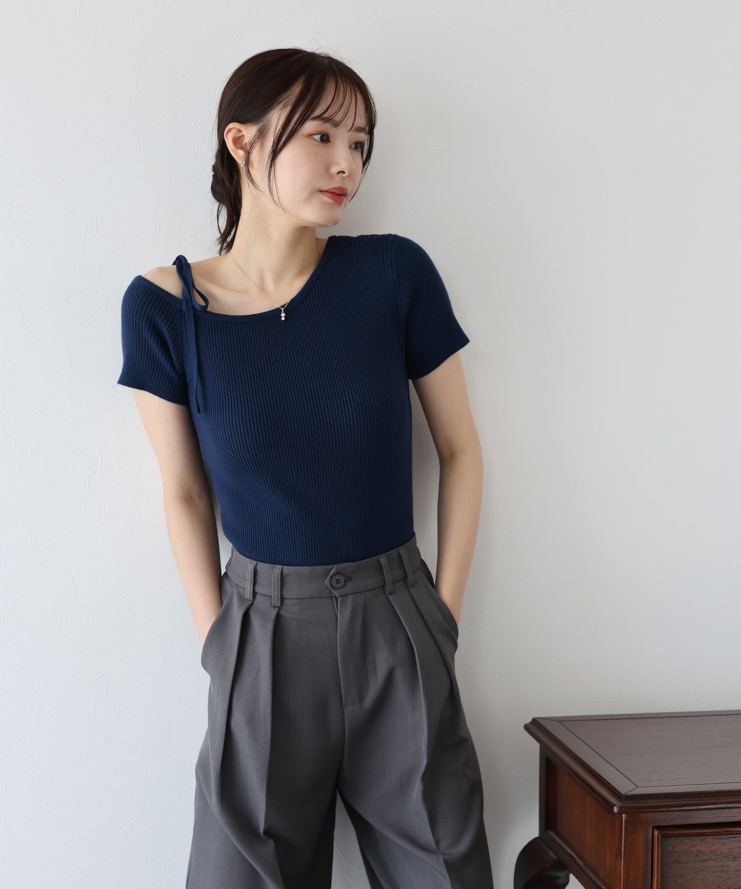 【SALE】ワンオフショルダーリボンニット【ネコポス】