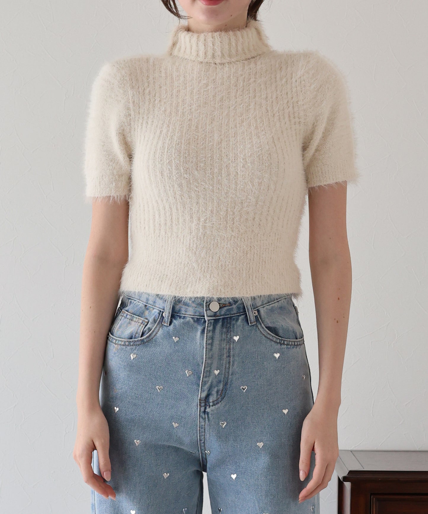 ハイネックシャギーニット