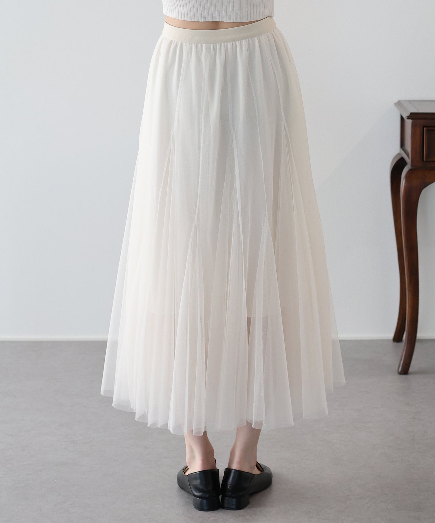 ビジュー付きチュールスカート