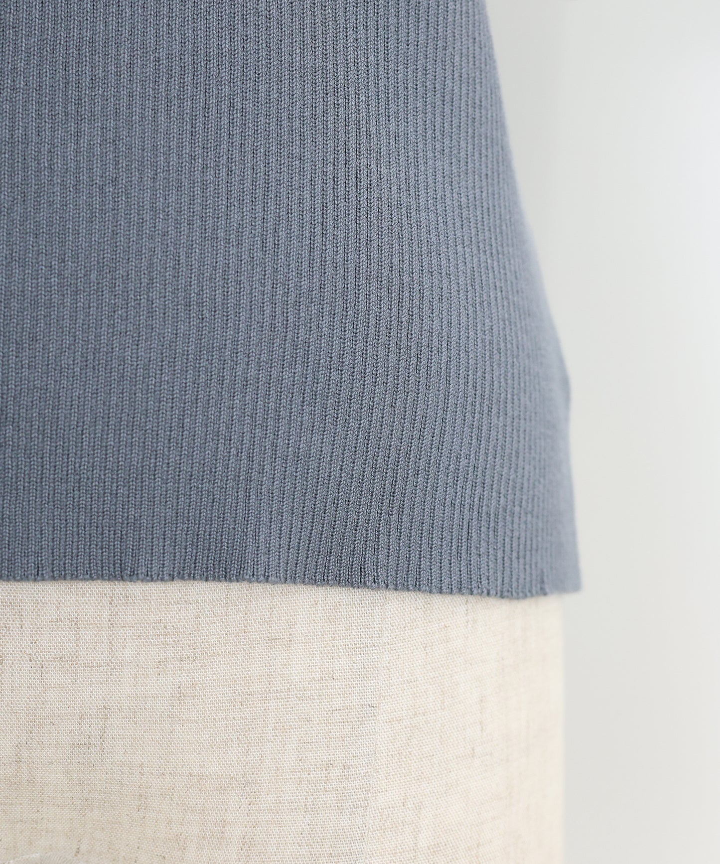 【SALE】白衿パフスリーブニット