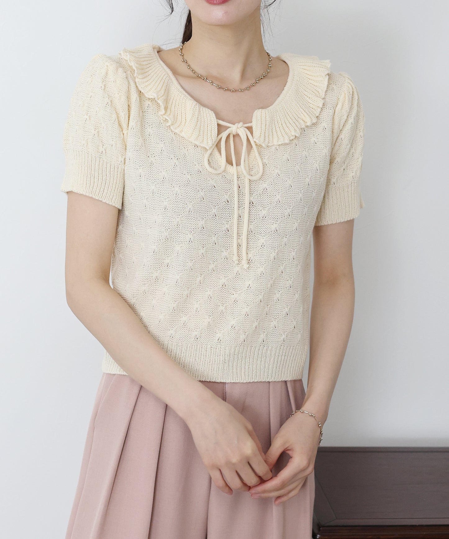 【SALE】フリル襟かぎ編みニット