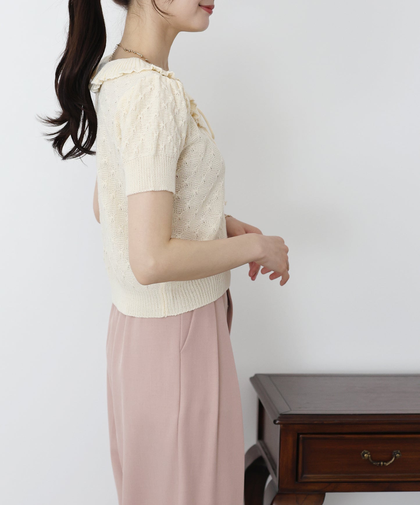 【SALE】フリル襟かぎ編みニット