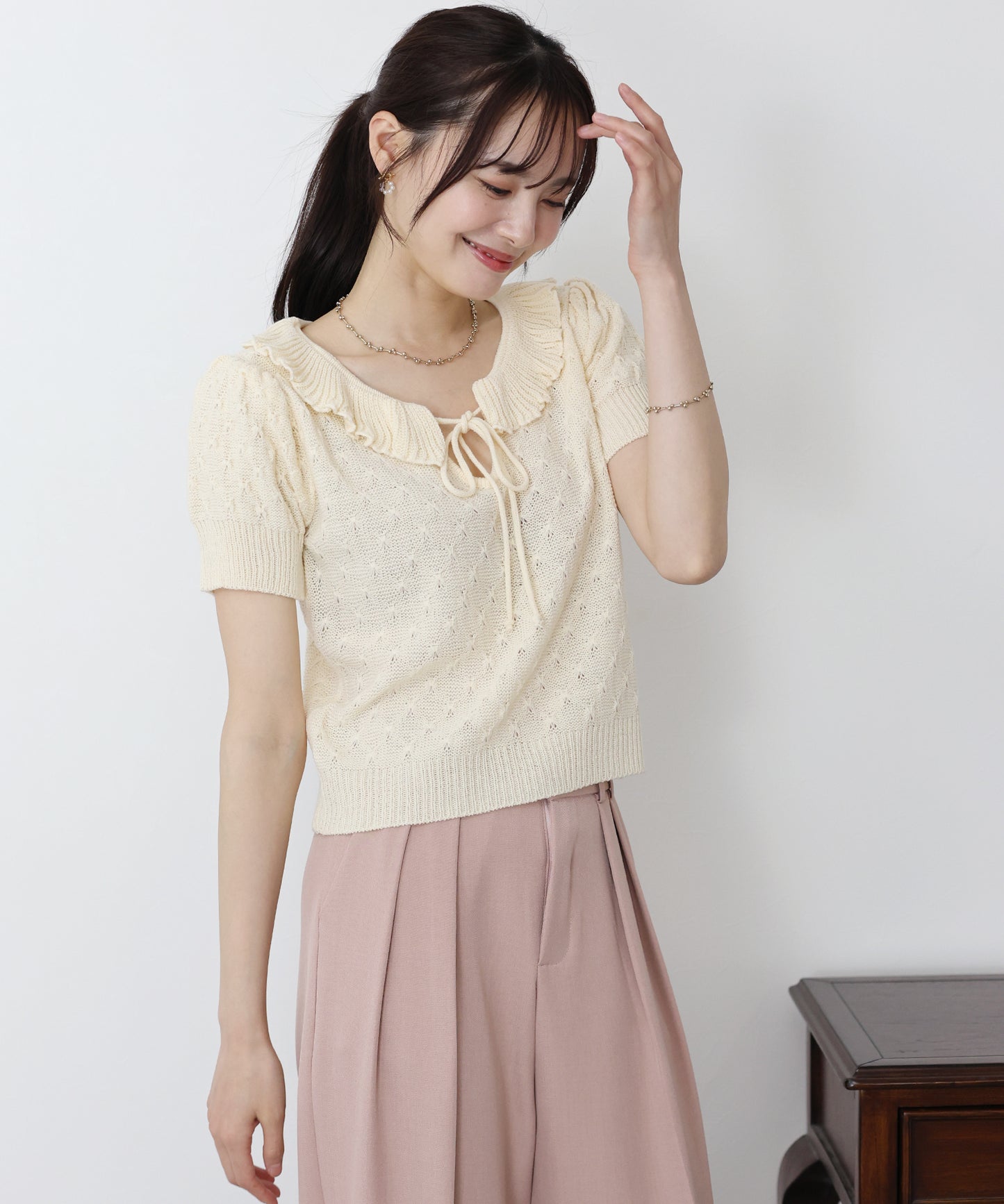 【SALE】フリル襟かぎ編みニット