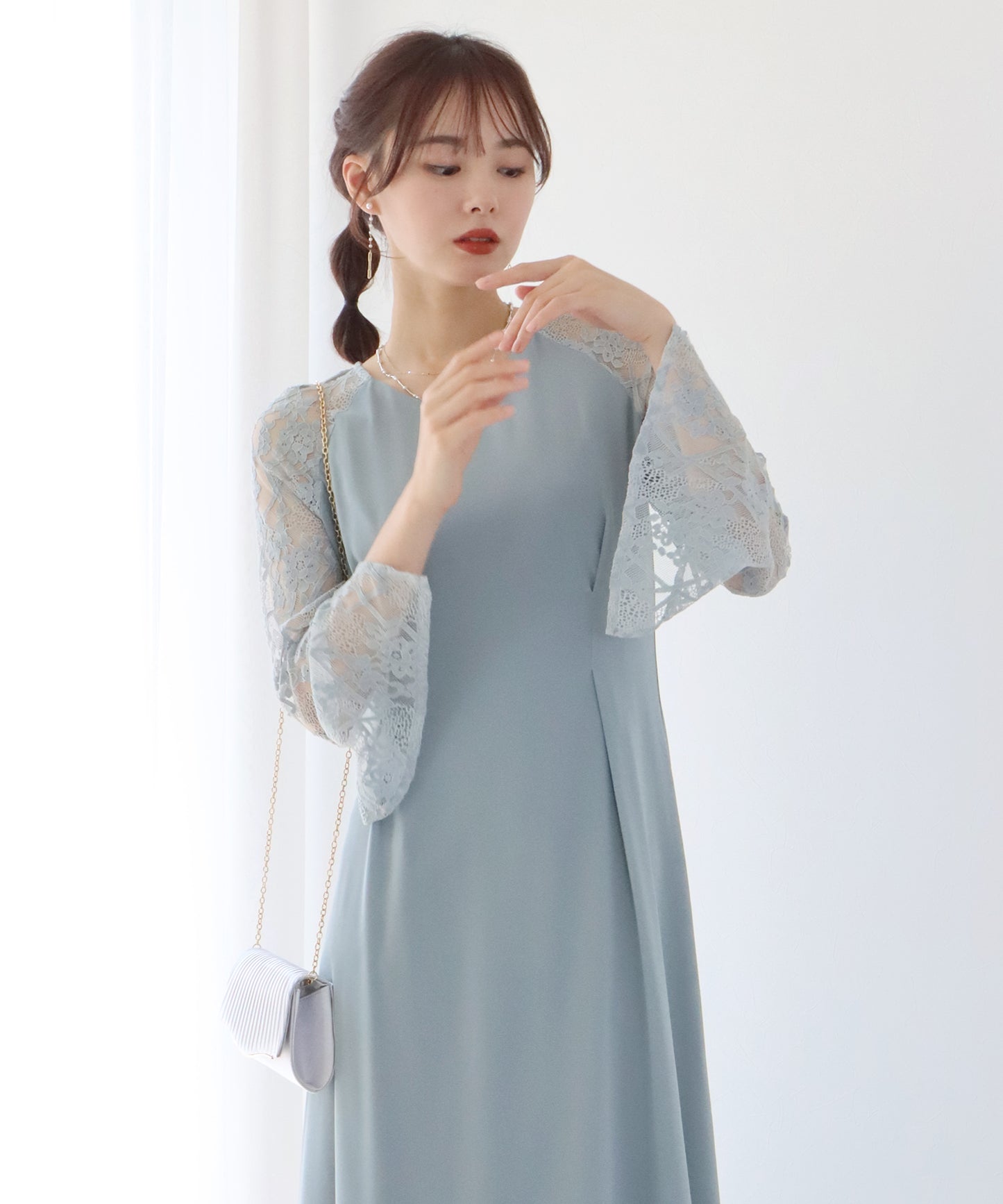 【SALE】レーススリットスリーブロング丈パーティードレス