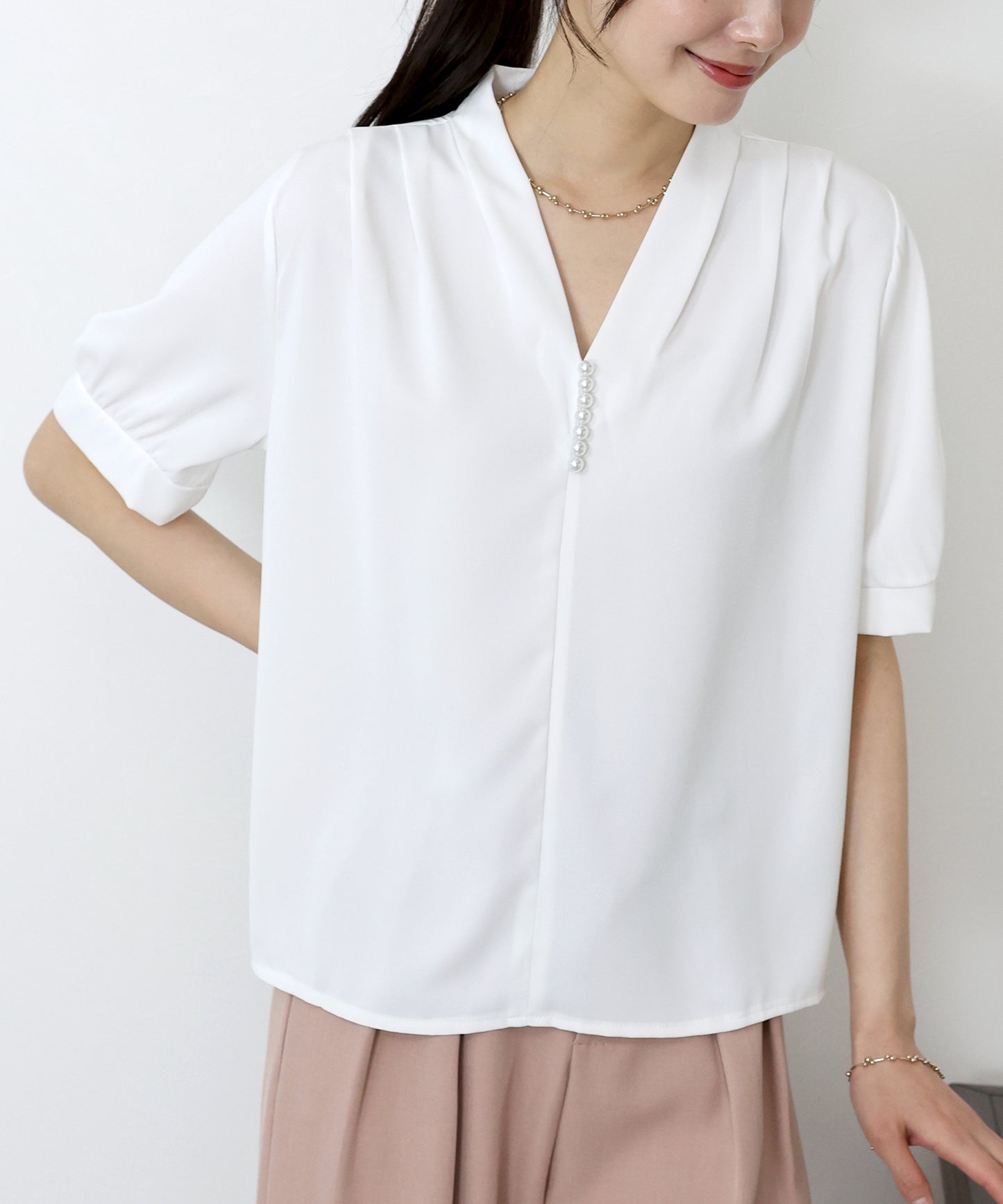 【SALE】パールラインVネックブラウス【ネコポス】